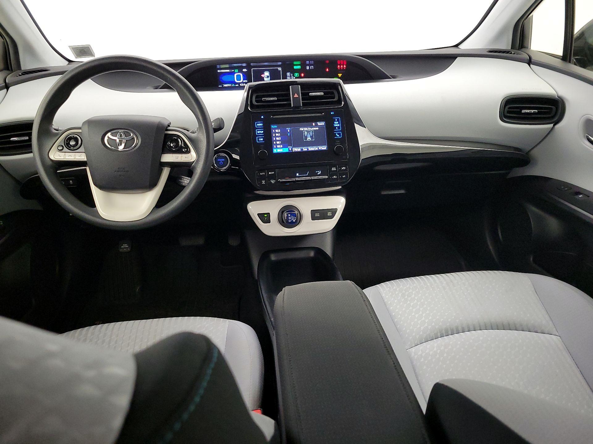 Thumbnail: 2018 Toyota Prius - 9