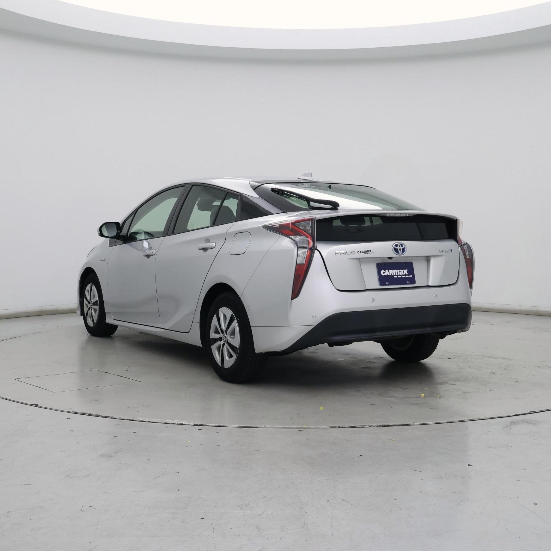 Thumbnail: 2018 Toyota Prius - 2