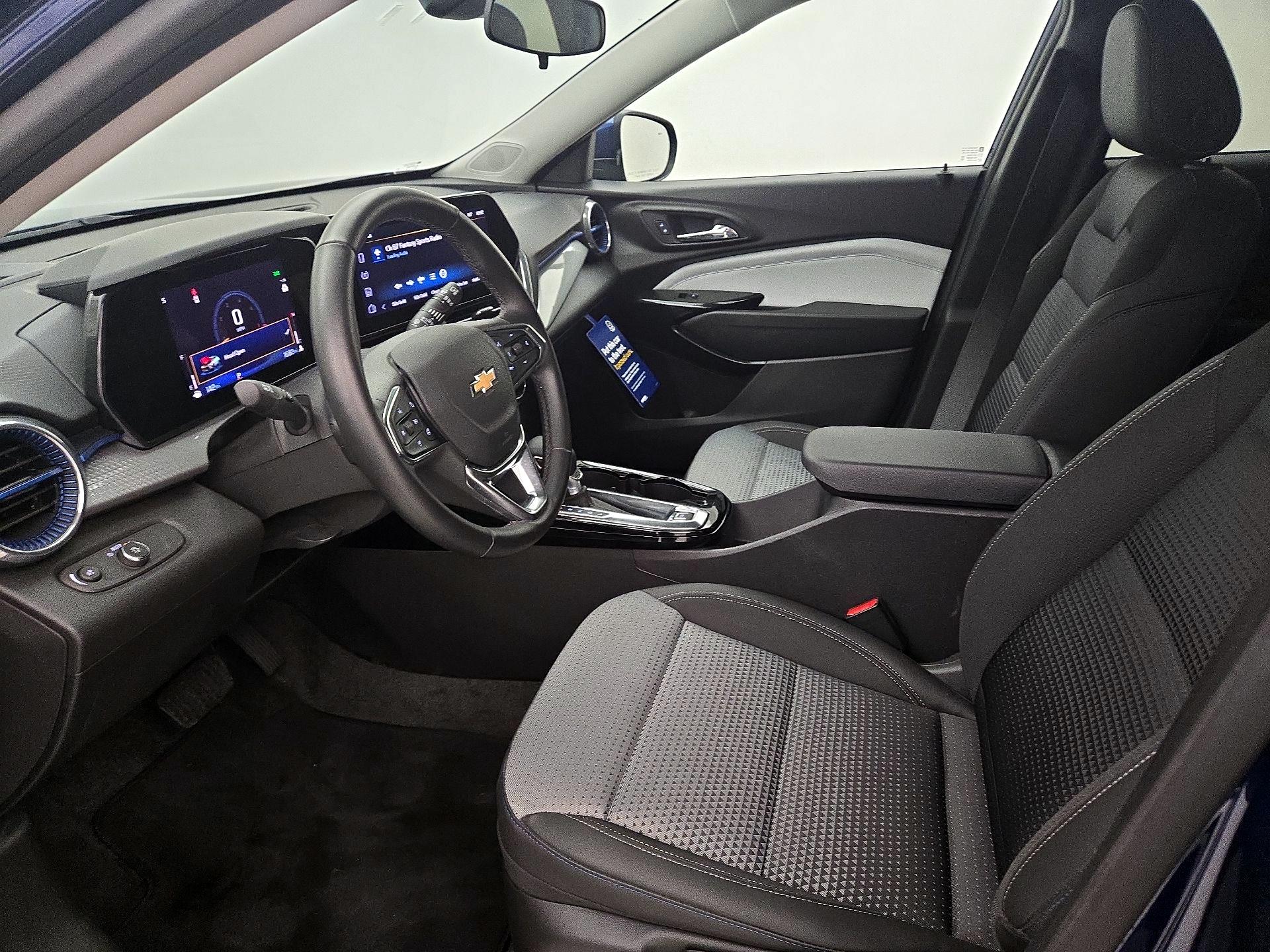 Thumbnail: 2024 Chevrolet Trax - 11