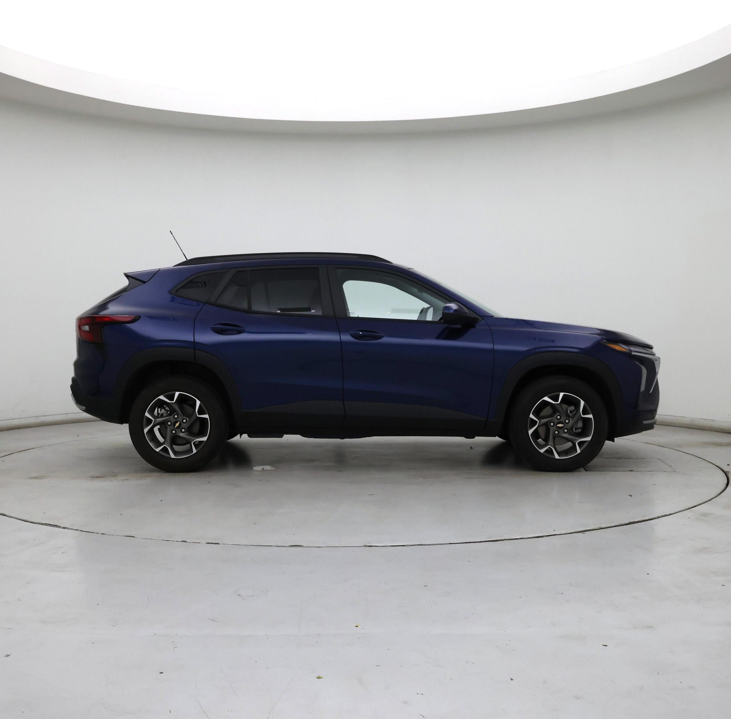 Thumbnail: 2024 Chevrolet Trax - 7