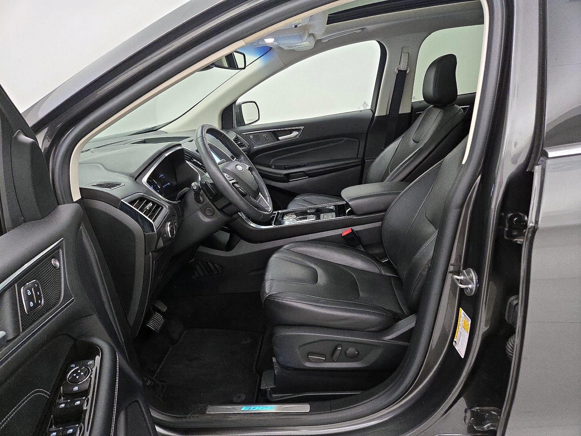Thumbnail: 2020 Ford Edge - 11
