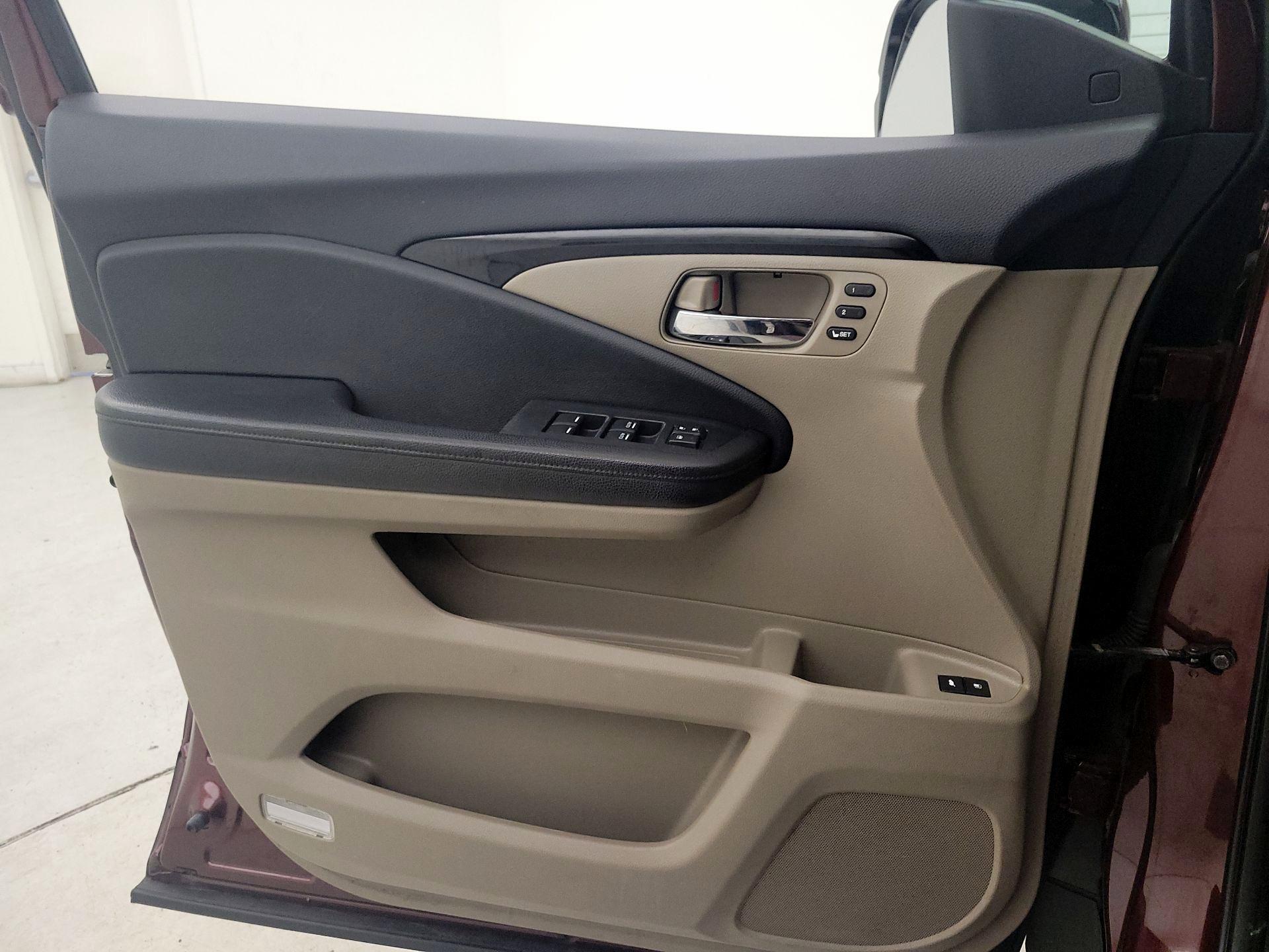 Thumbnail: 2021 Honda Pilot - 12