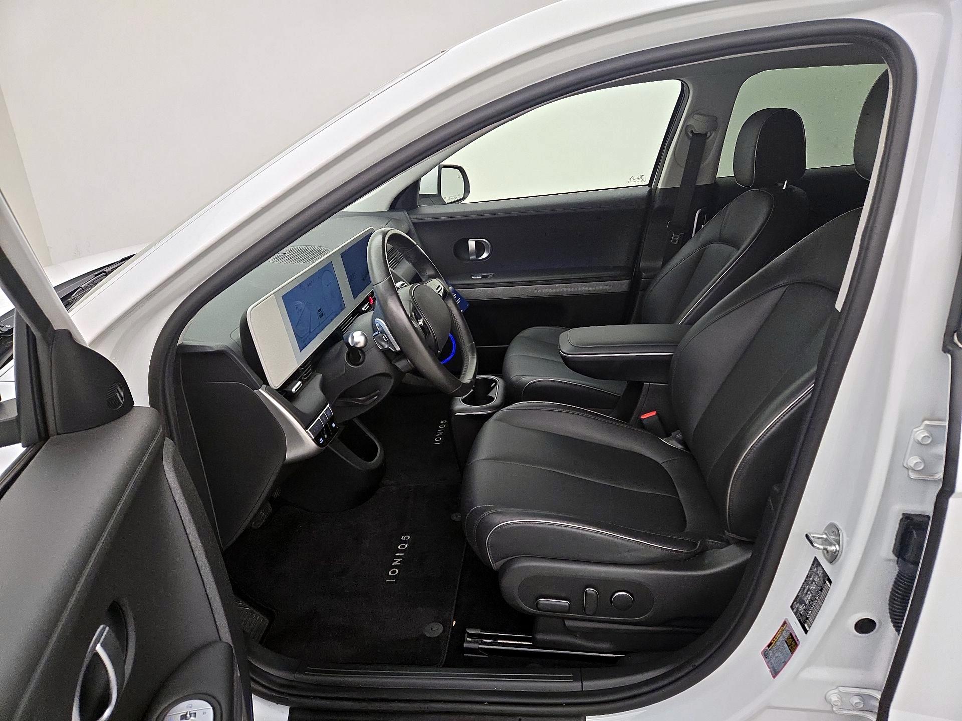Thumbnail: 2023 Hyundai Ioniq 5 - 11