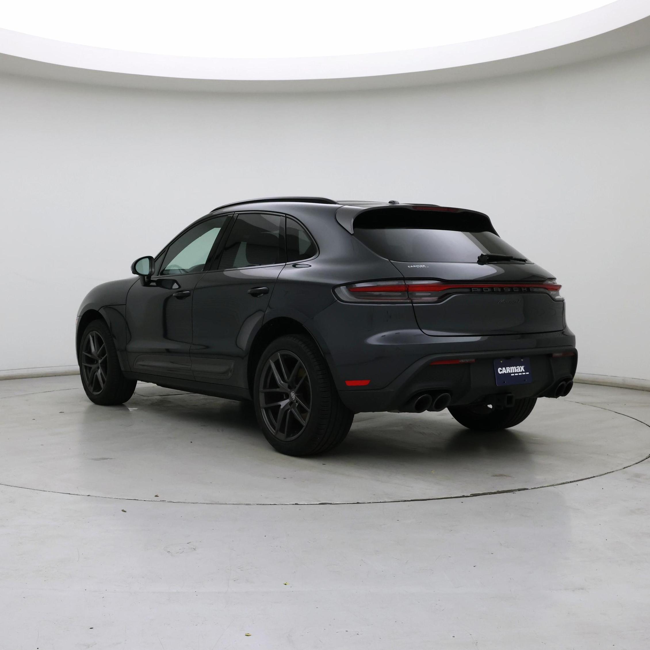 Thumbnail: 2024 Porsche Macan - 2