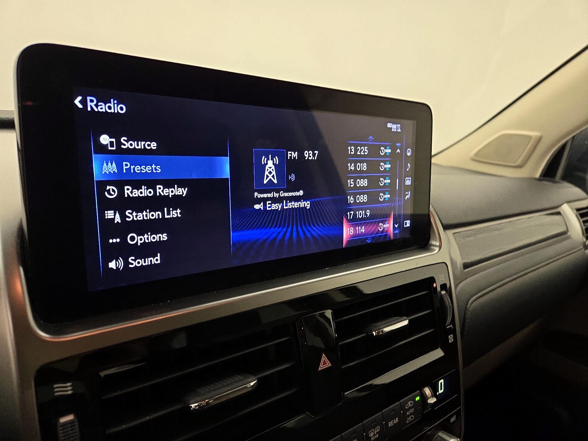 Thumbnail: 2022 Lexus GX - 16
