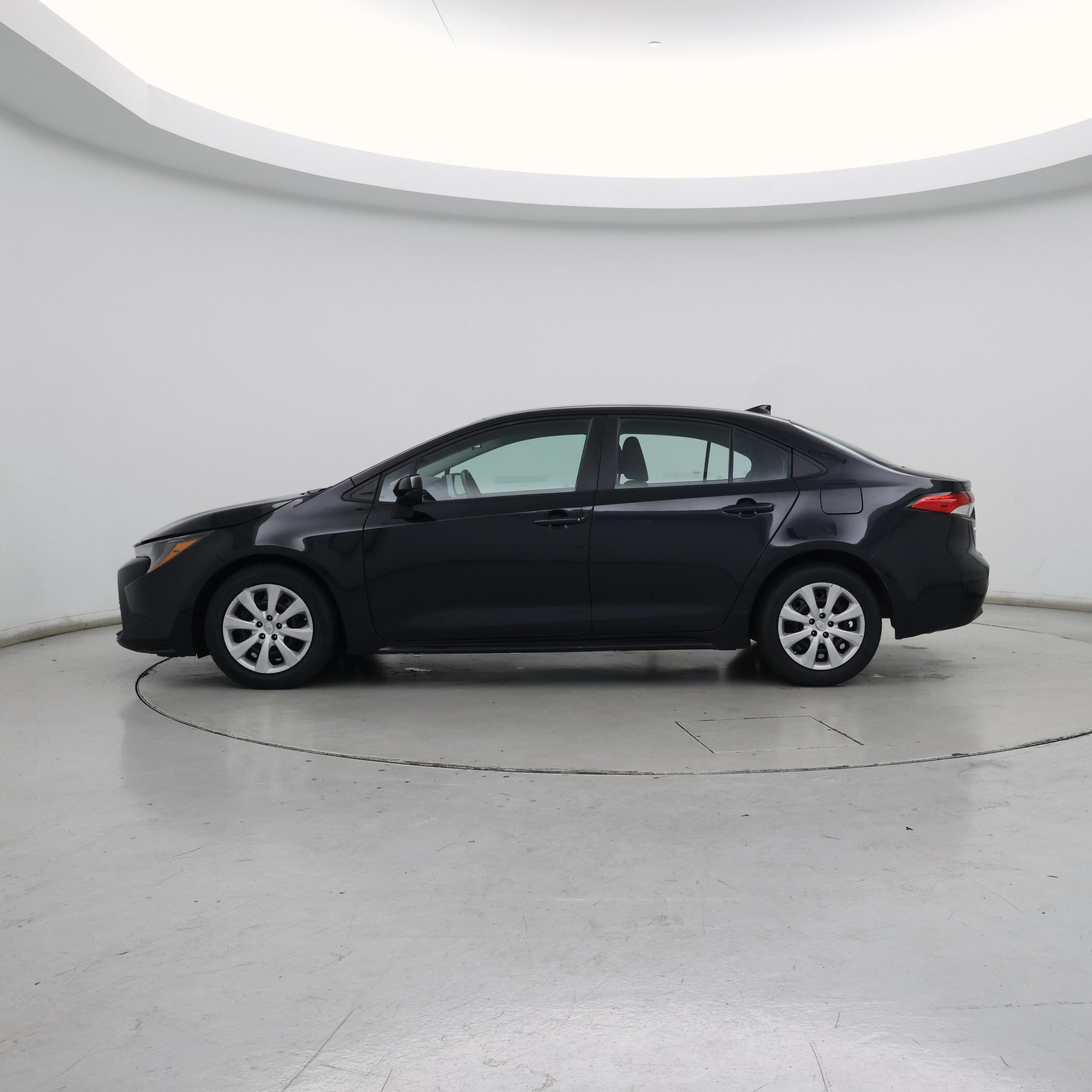 Thumbnail: 2023 Toyota Corolla - 3