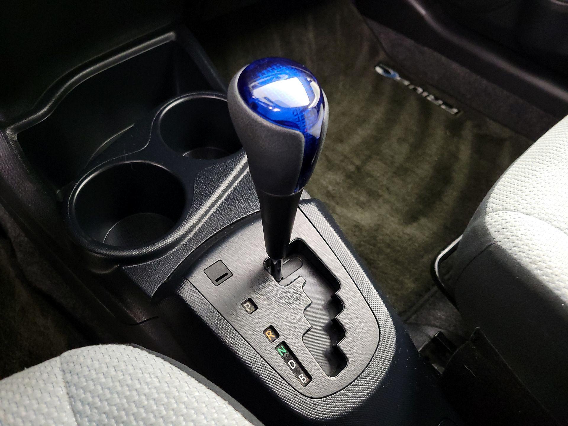 Thumbnail: 2017 Toyota Prius c - 16
