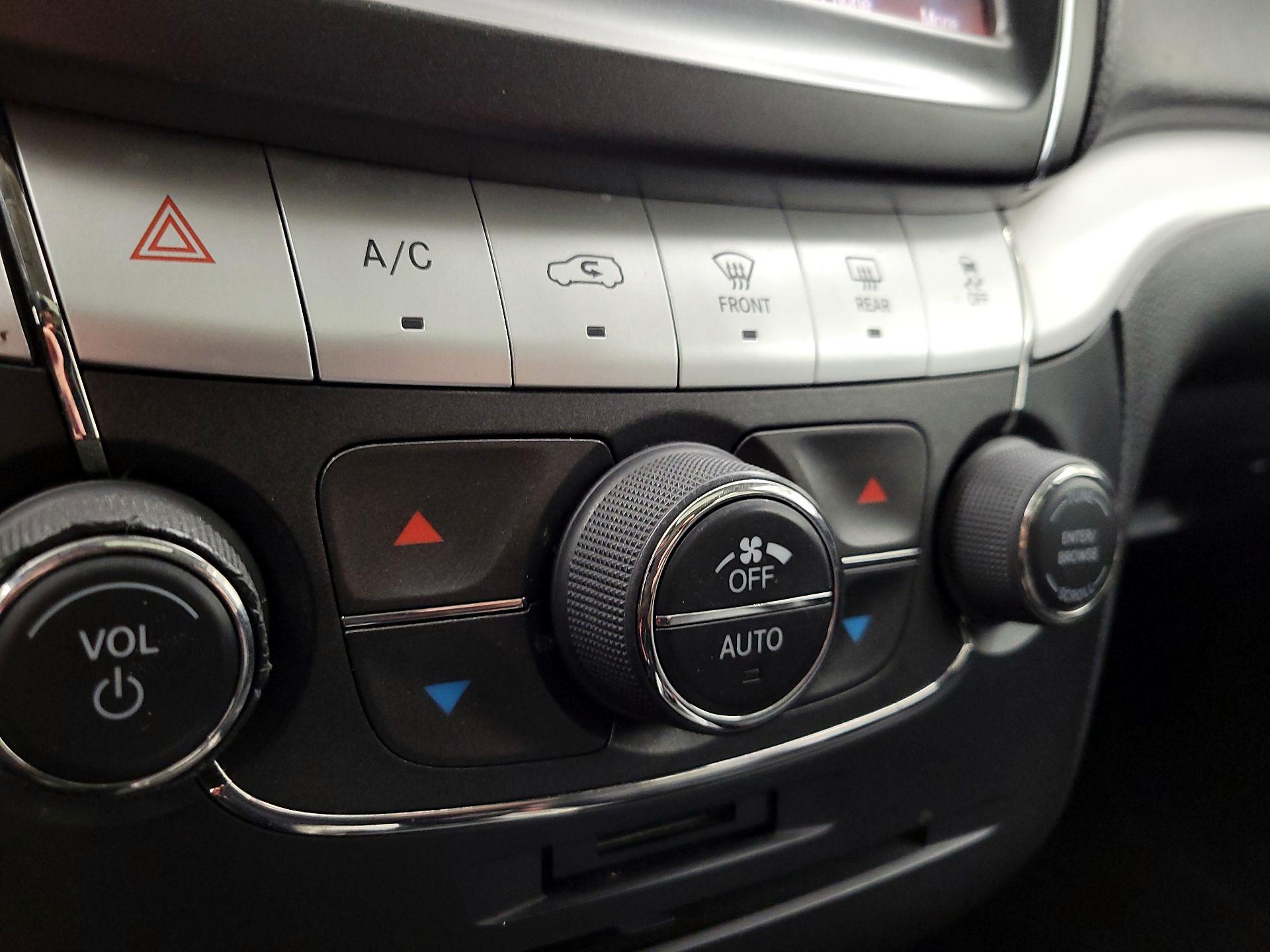 Thumbnail: 2016 Dodge Journey - 17