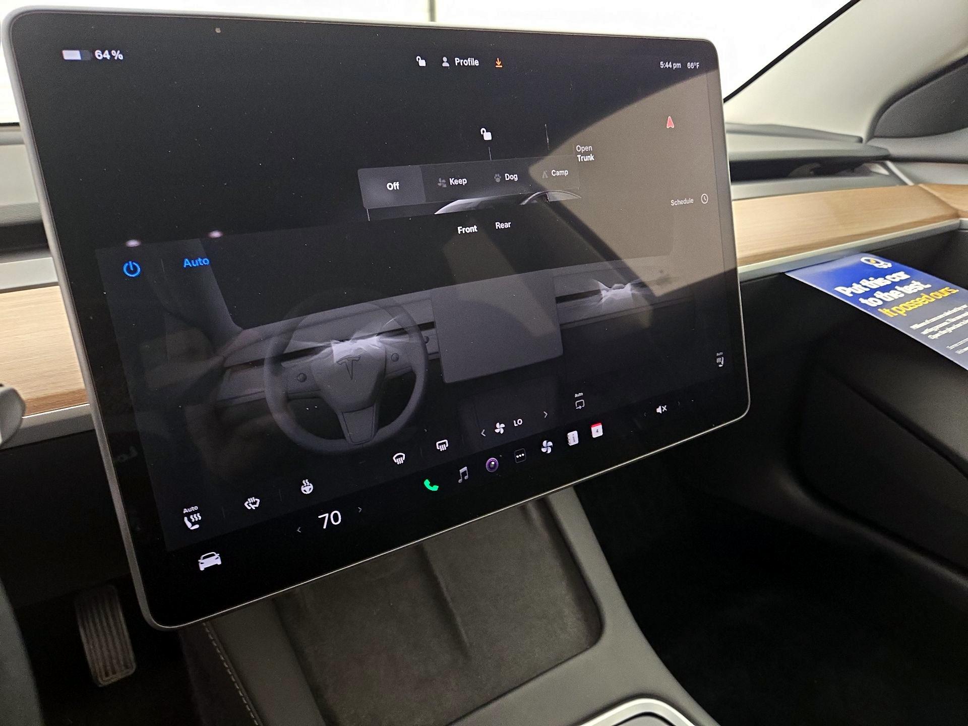 Thumbnail: 2023 Tesla Model 3 - 15