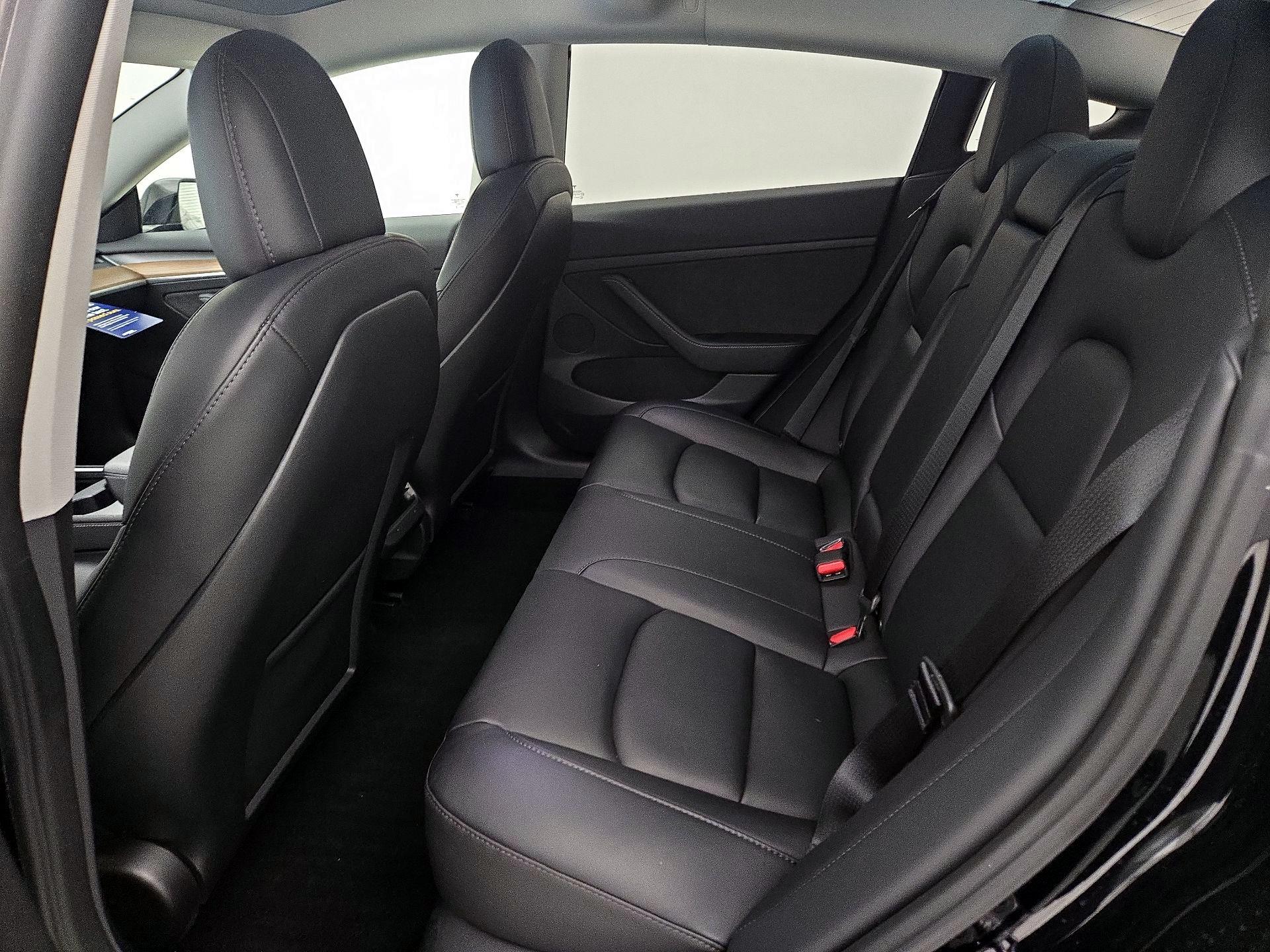 Thumbnail: 2023 Tesla Model 3 - 18