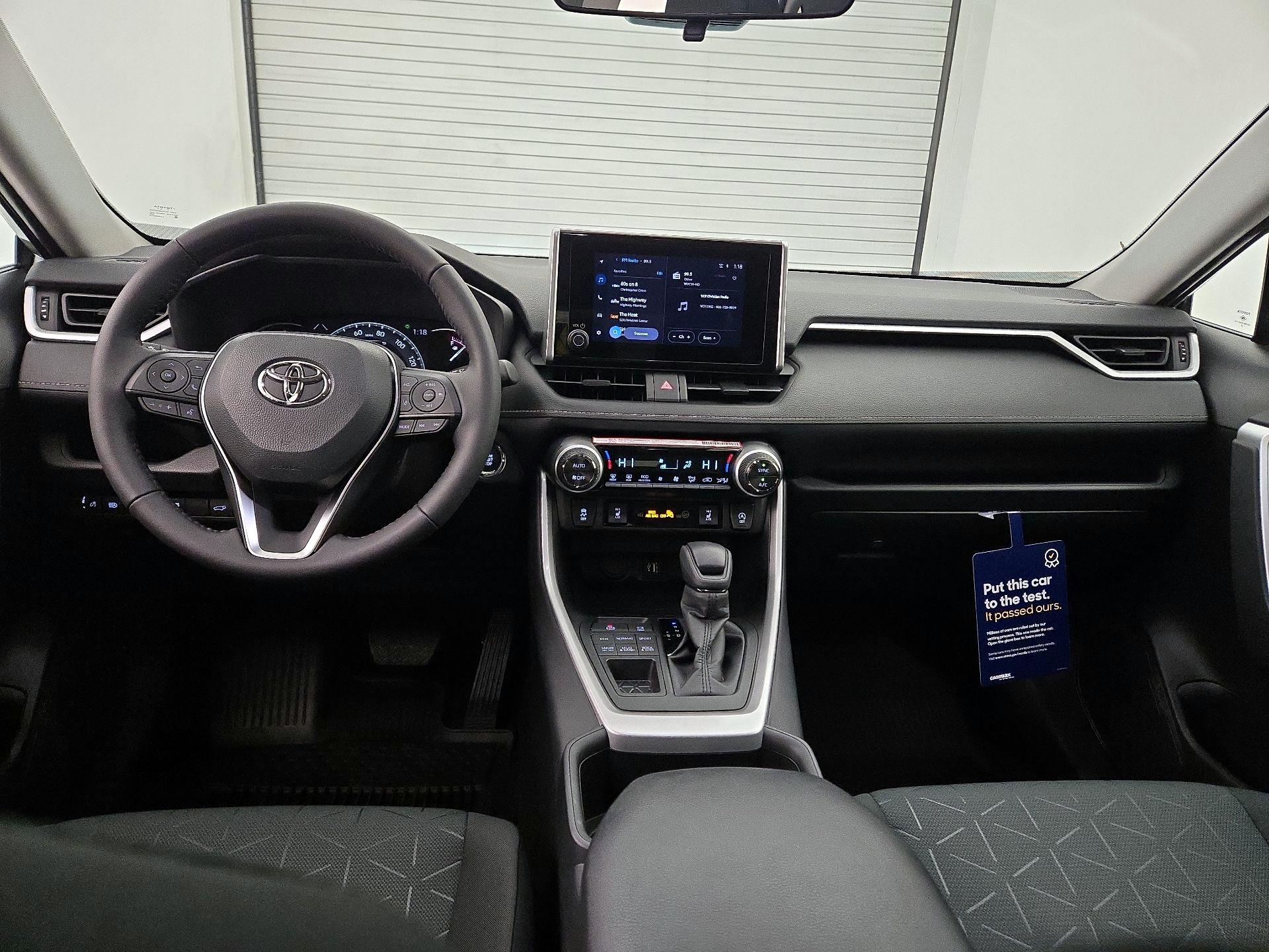 Thumbnail: 2025 Toyota RAV4 - 9