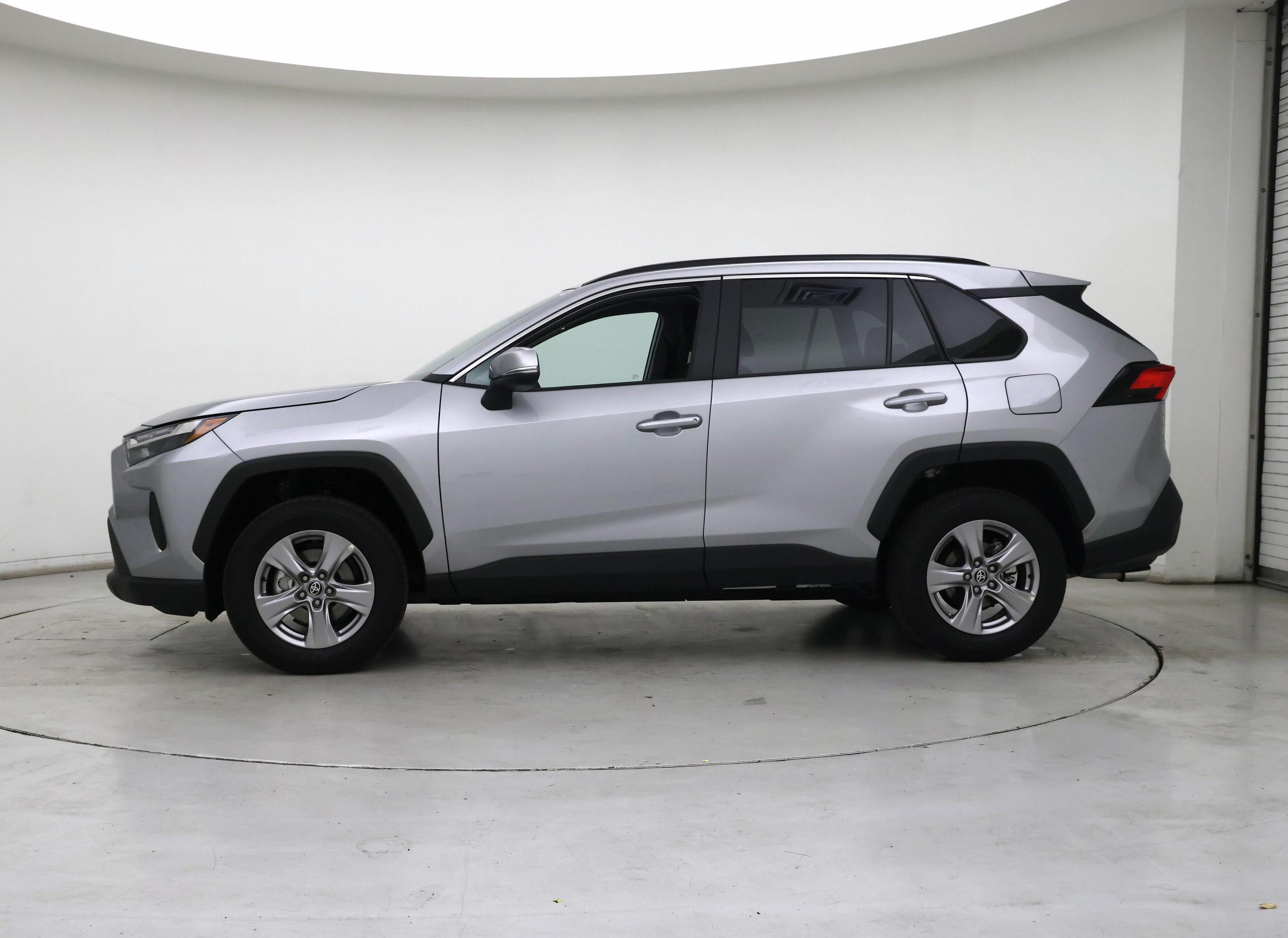 Thumbnail: 2025 Toyota RAV4 - 3