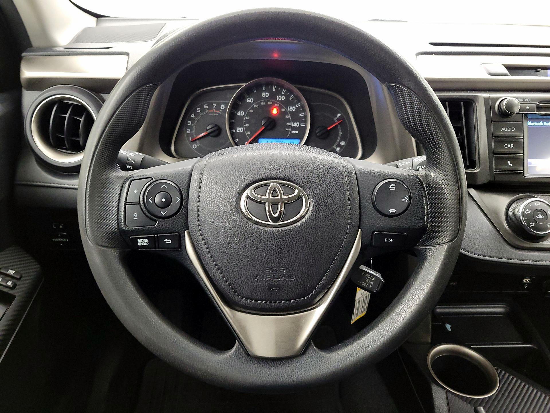 Thumbnail: 2015 Toyota RAV4 - 10