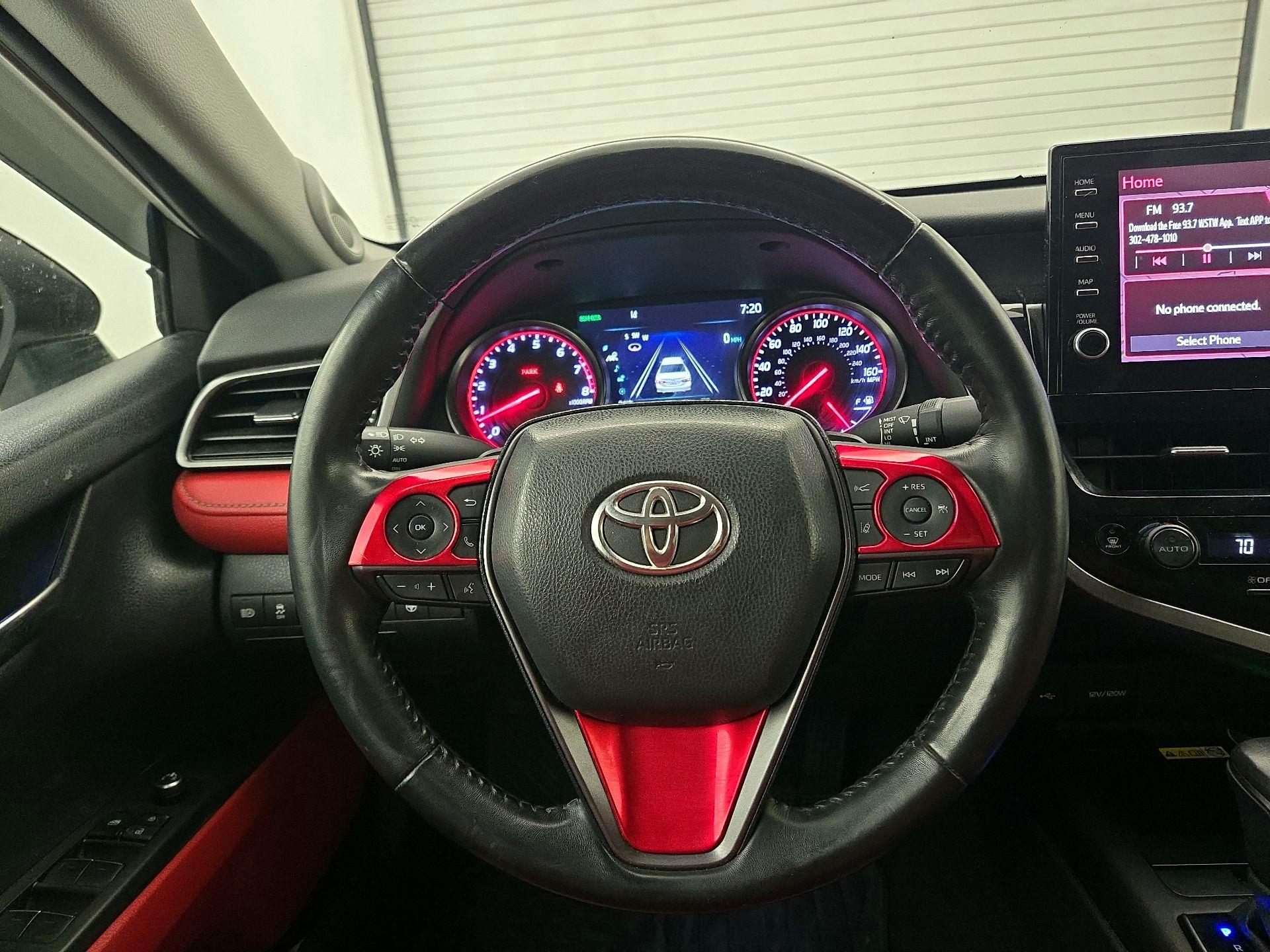 Thumbnail: 2022 Toyota Camry - 10