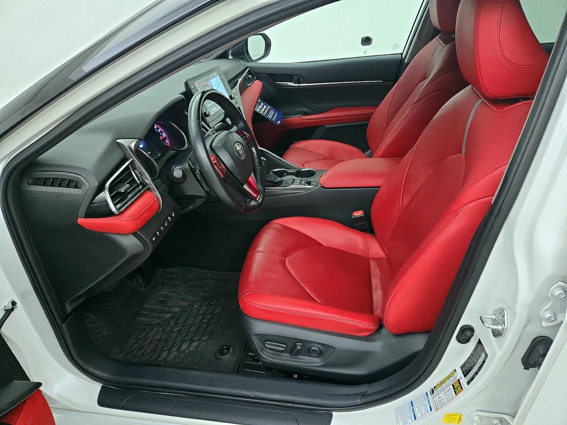 Thumbnail: 2022 Toyota Camry - 11