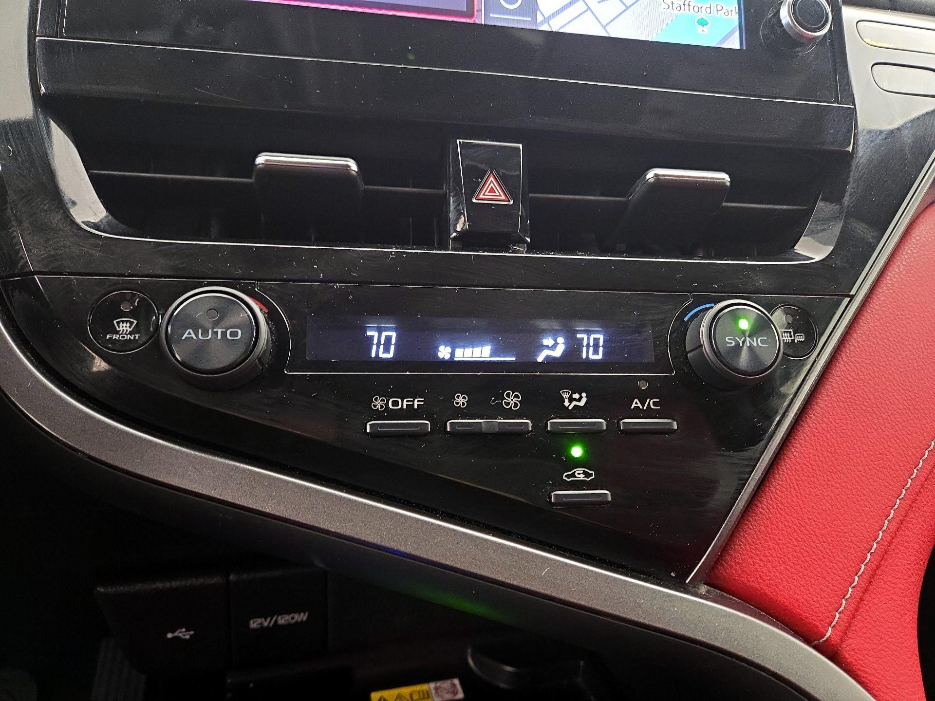 Thumbnail: 2022 Toyota Camry - 16