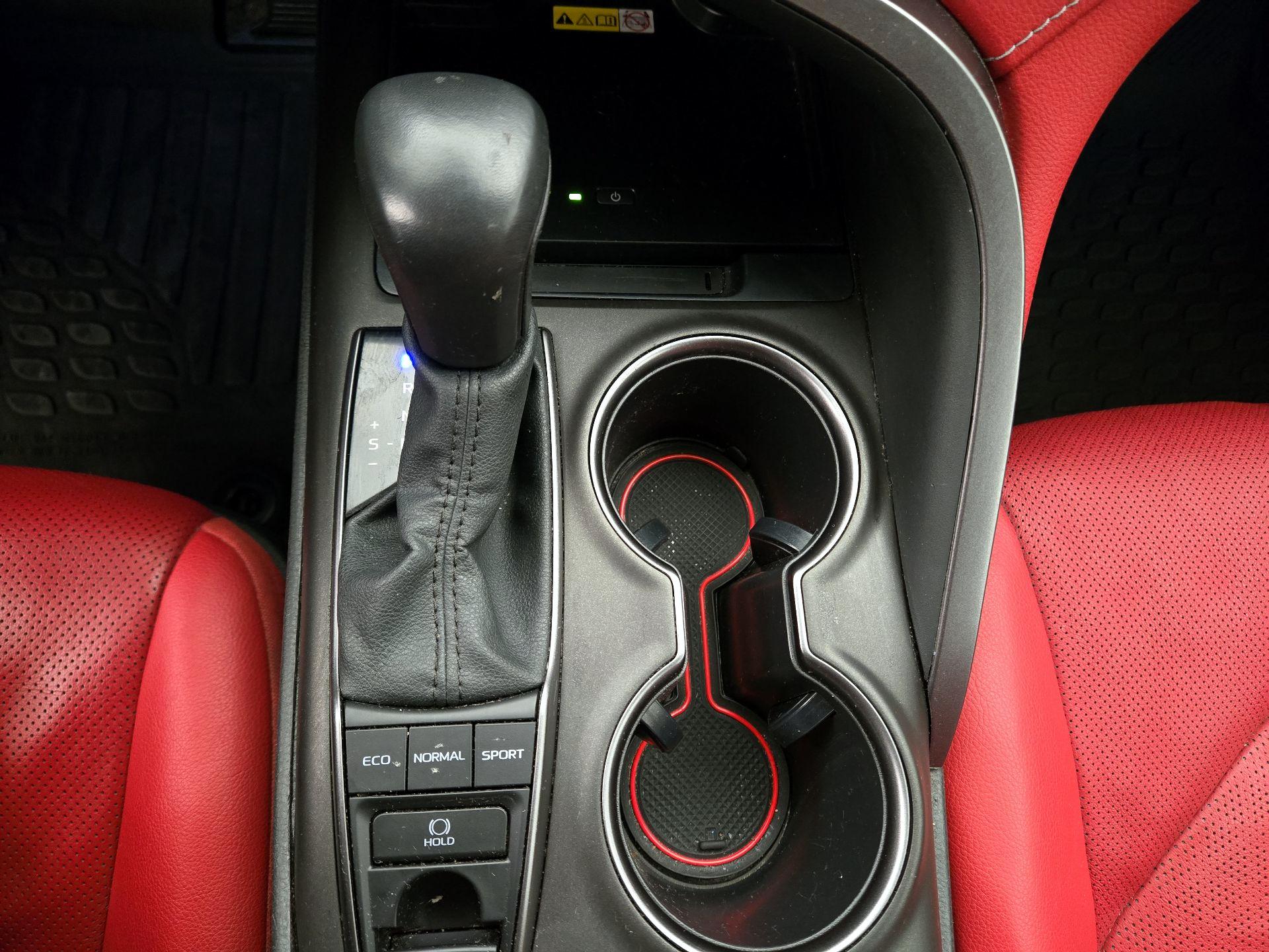 Thumbnail: 2022 Toyota Camry - 17