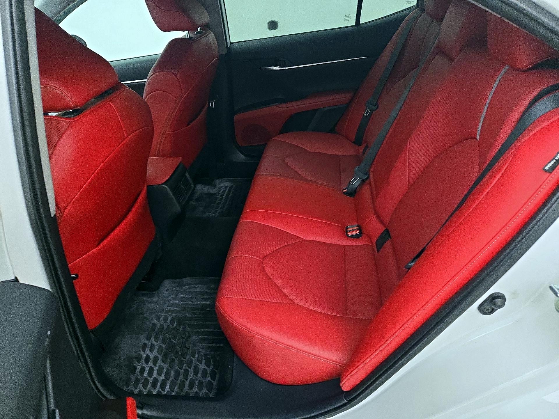 Thumbnail: 2022 Toyota Camry - 19