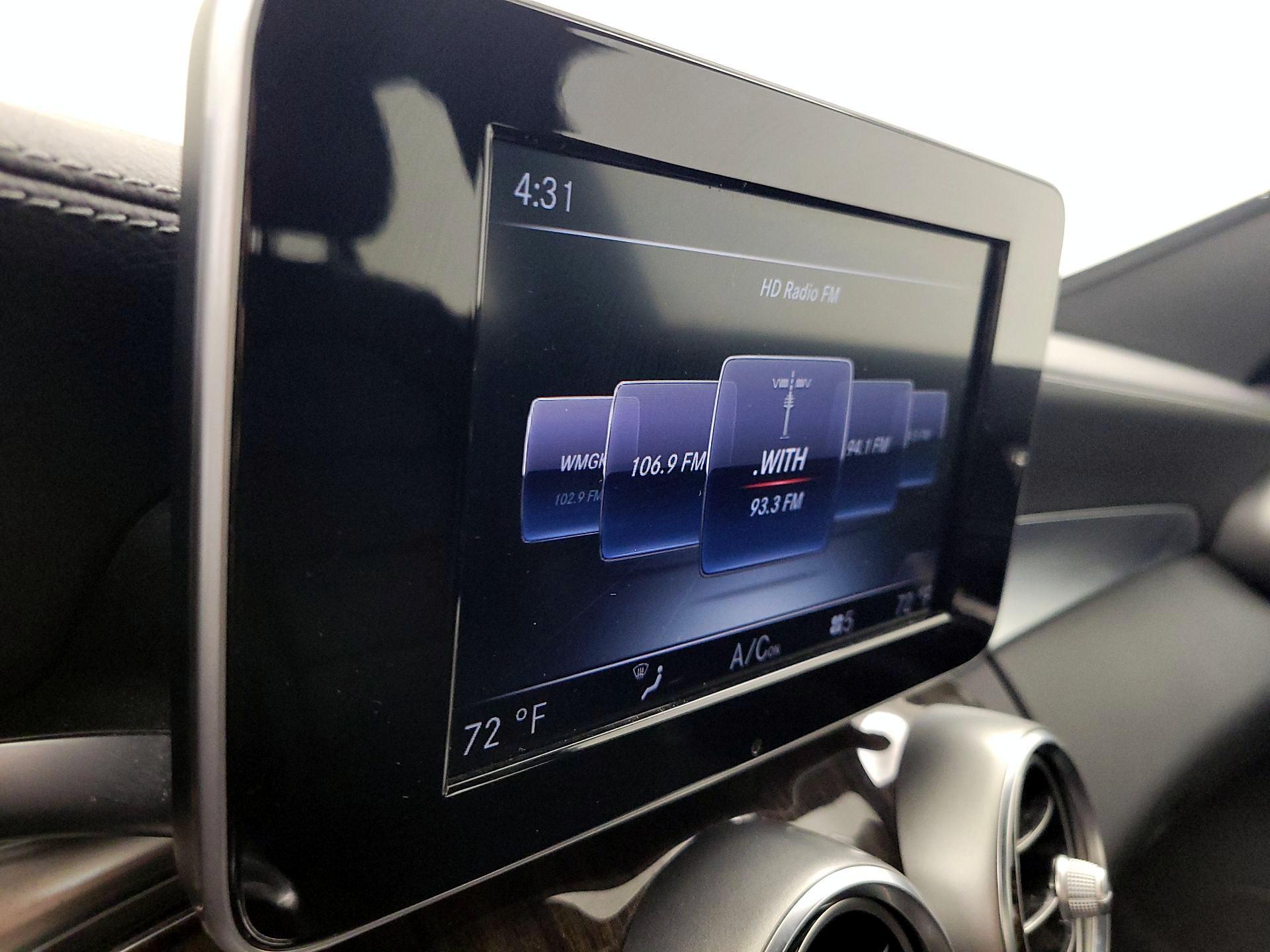 Thumbnail: 2016 Mercedes-Benz C-Class - 14