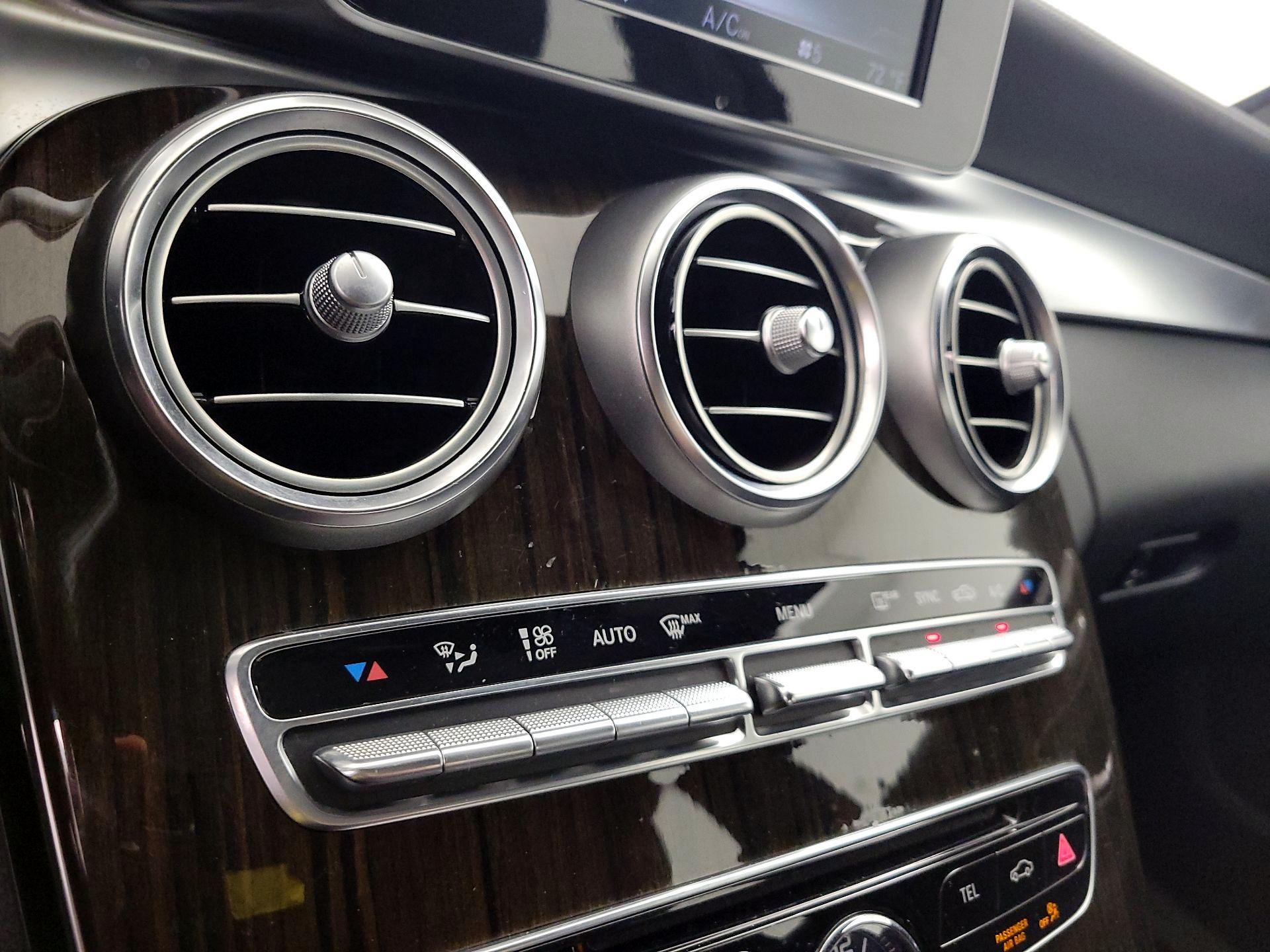 Thumbnail: 2016 Mercedes-Benz C-Class - 16