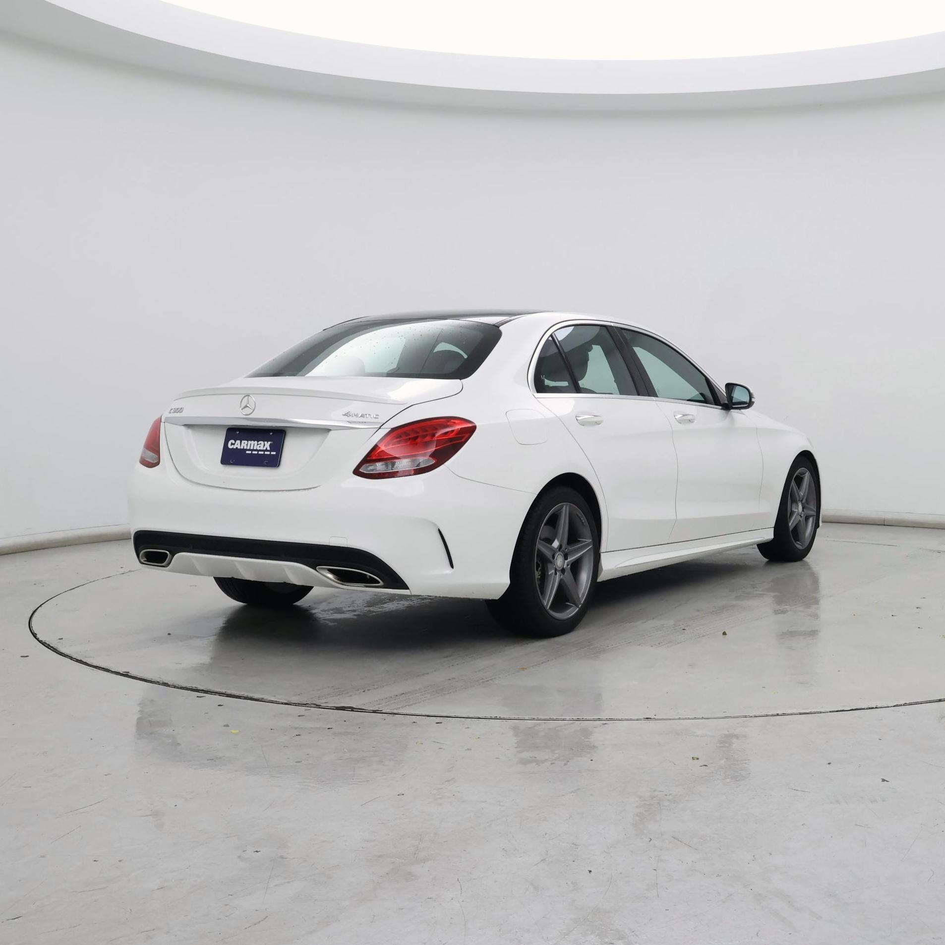 Thumbnail: 2016 Mercedes-Benz C-Class - 8