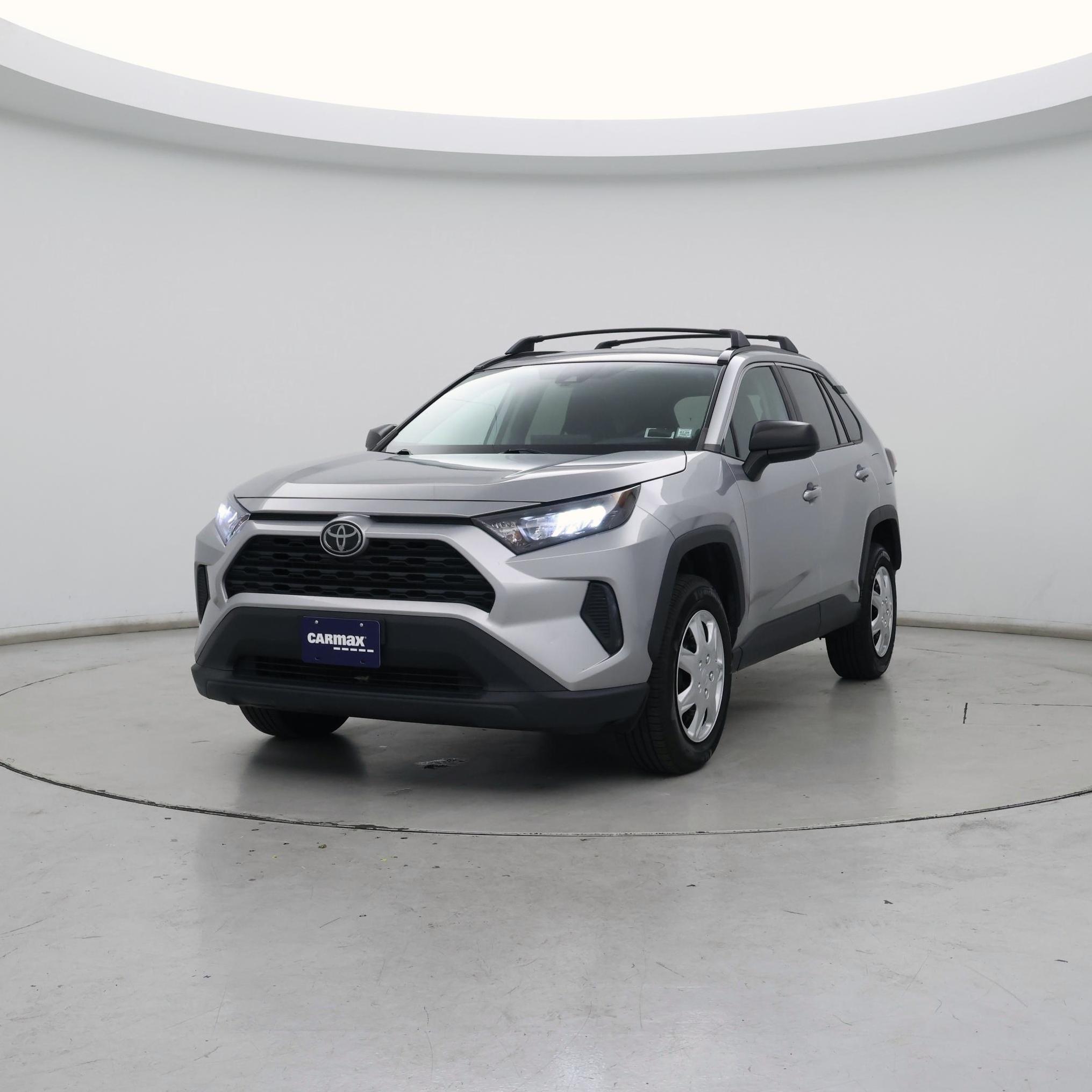 Thumbnail: 2019 Toyota RAV4 - 4