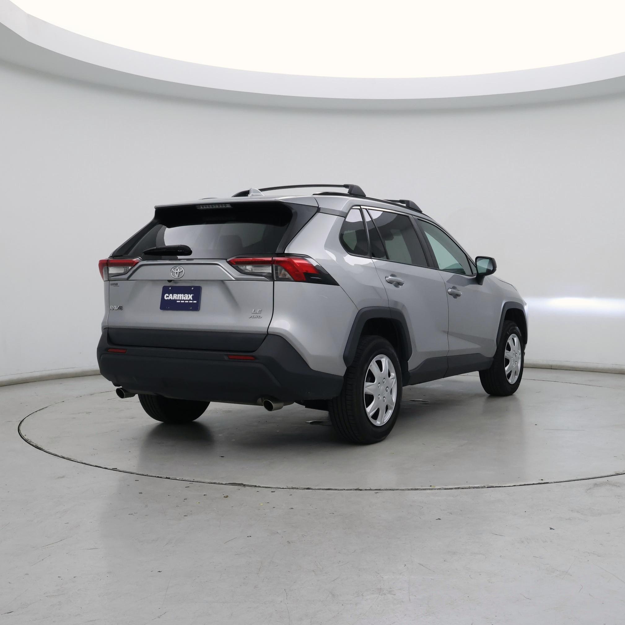 Thumbnail: 2019 Toyota RAV4 - 8