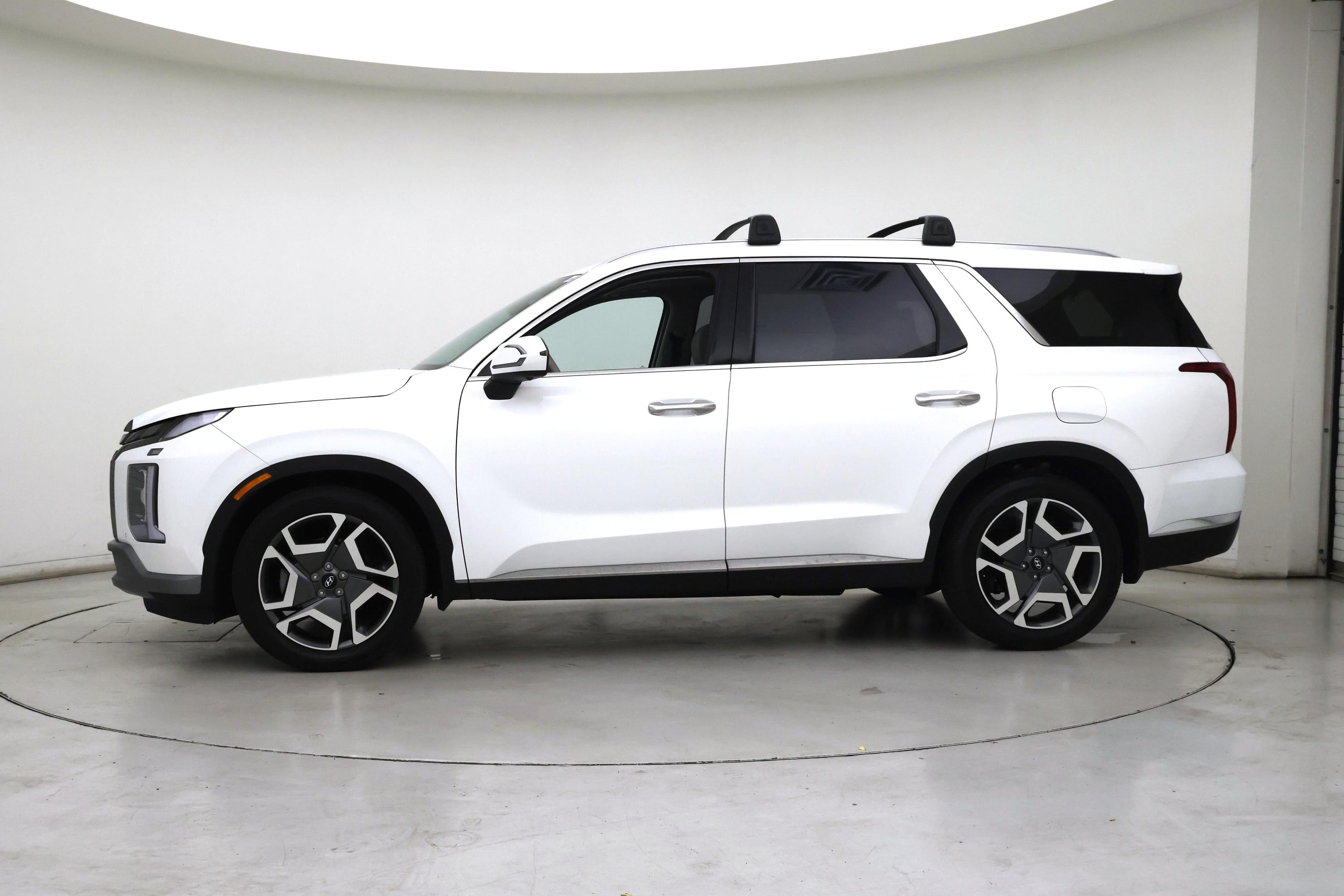 Thumbnail: 2023 Hyundai Palisade - 3