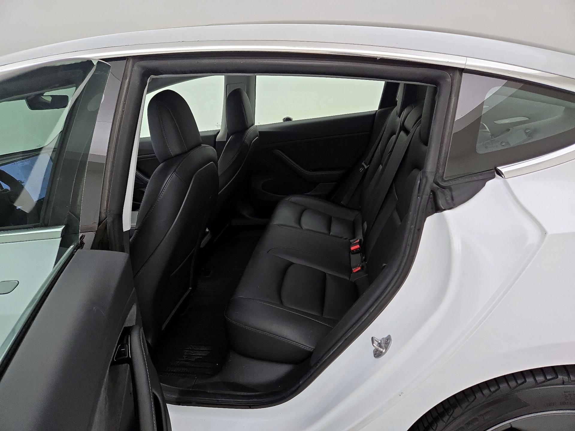 Thumbnail: 2020 Tesla Model 3 - 19