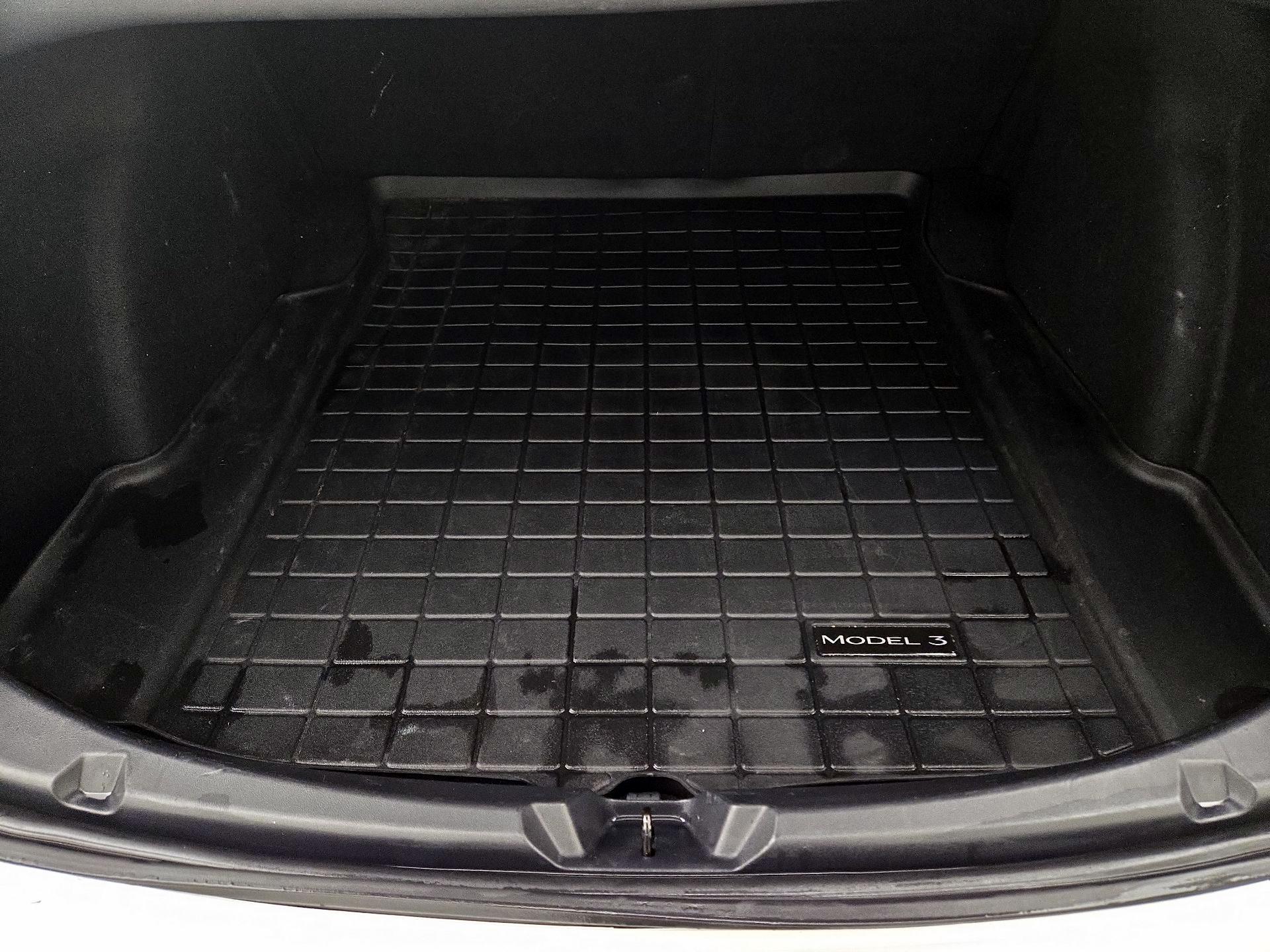 Thumbnail: 2020 Tesla Model 3 - 20