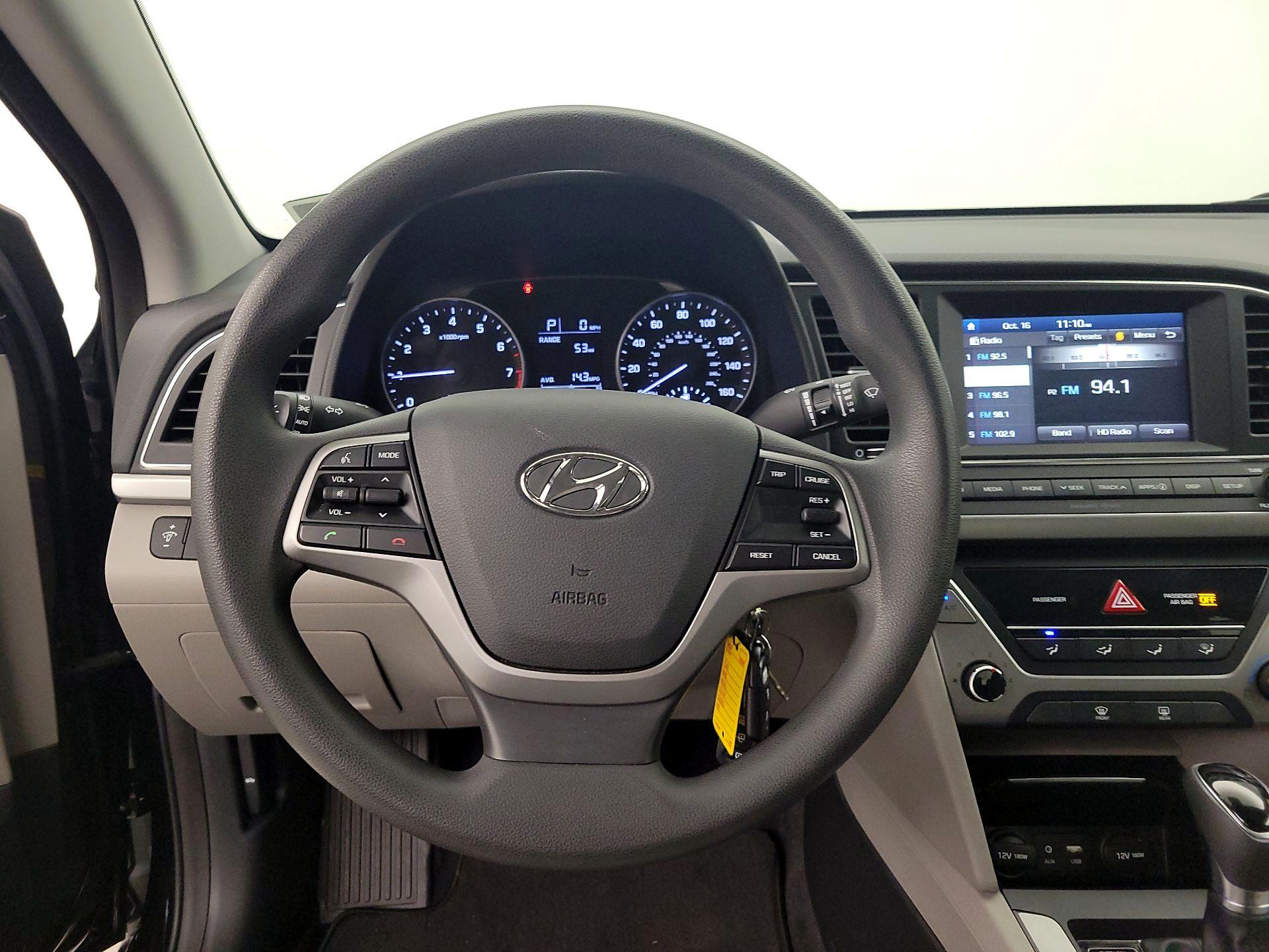 Thumbnail: 2017 Hyundai Elantra - 10