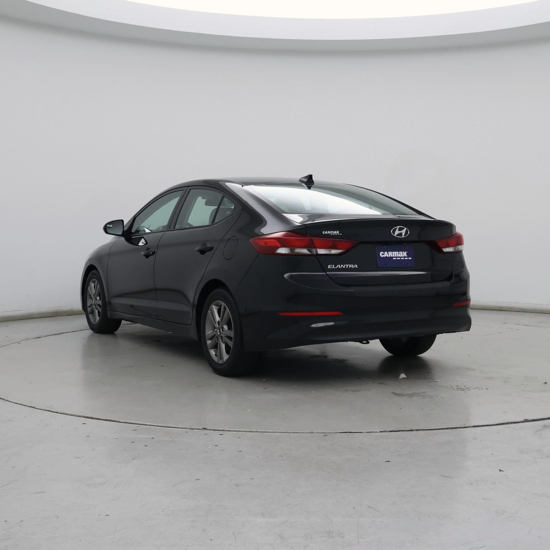 Thumbnail: 2017 Hyundai Elantra - 2