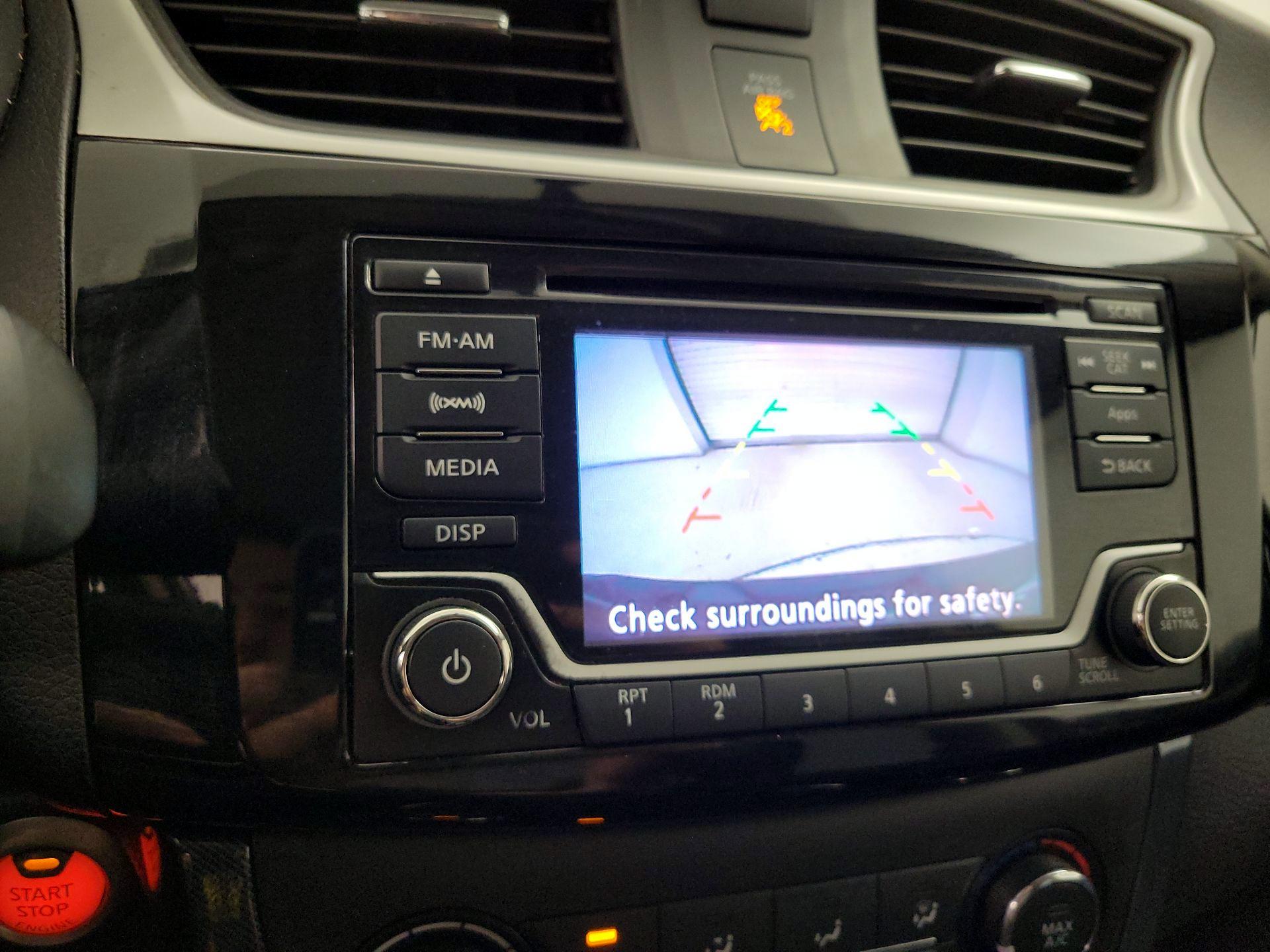 Thumbnail: 2016 Nissan Sentra - 14