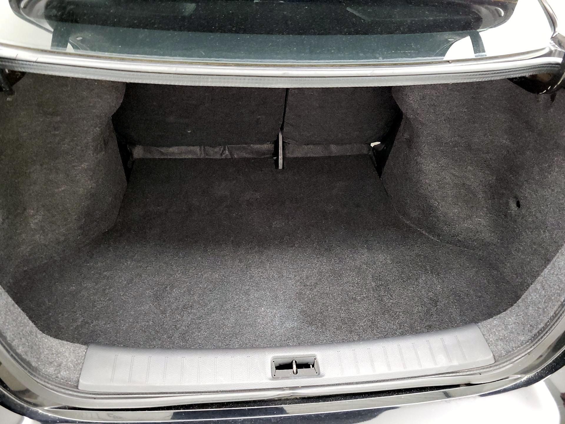 Thumbnail: 2016 Nissan Sentra - 20