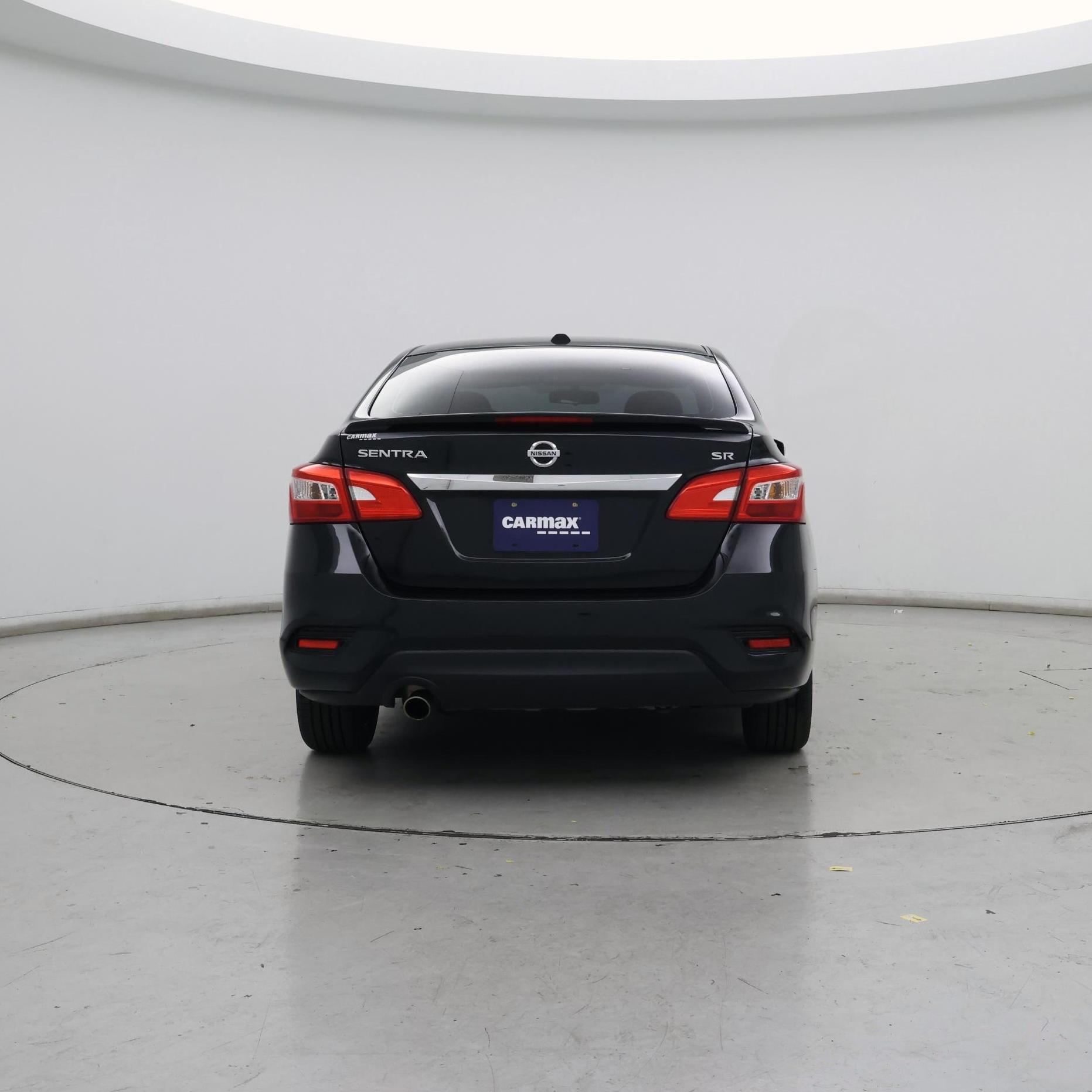 Thumbnail: 2016 Nissan Sentra - 6