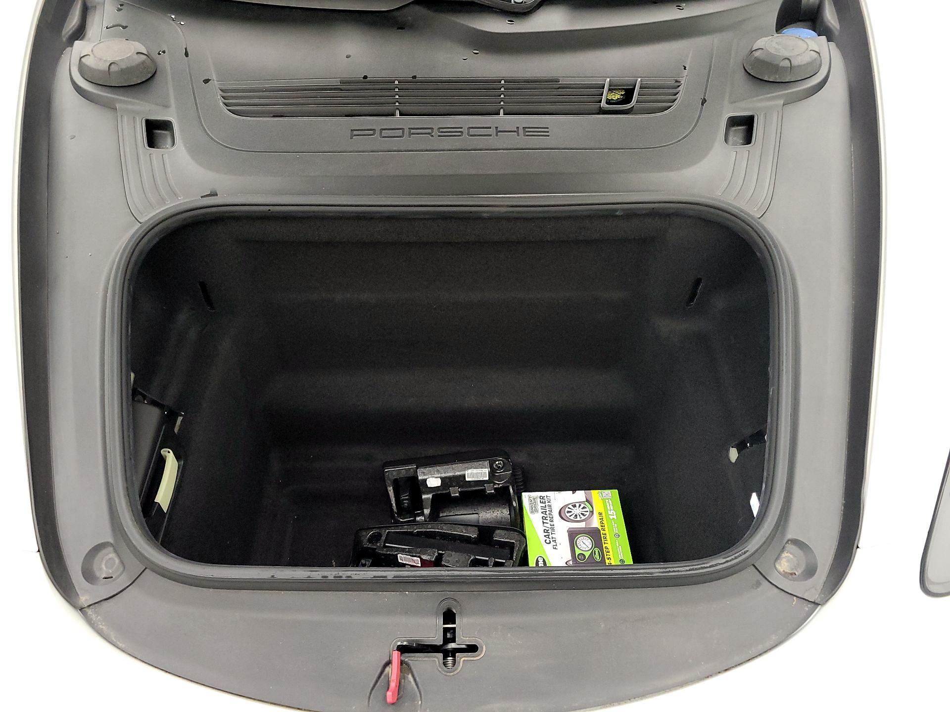 Thumbnail: 2019 Porsche 718 Cayman - 20