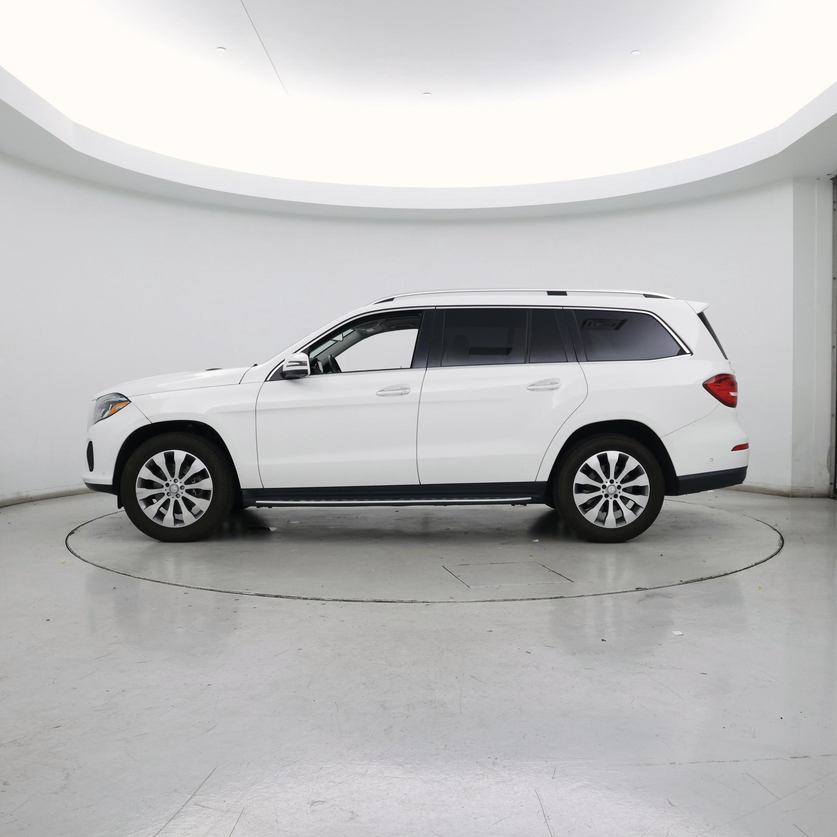 Thumbnail: 2017 Mercedes-Benz GLS - 3