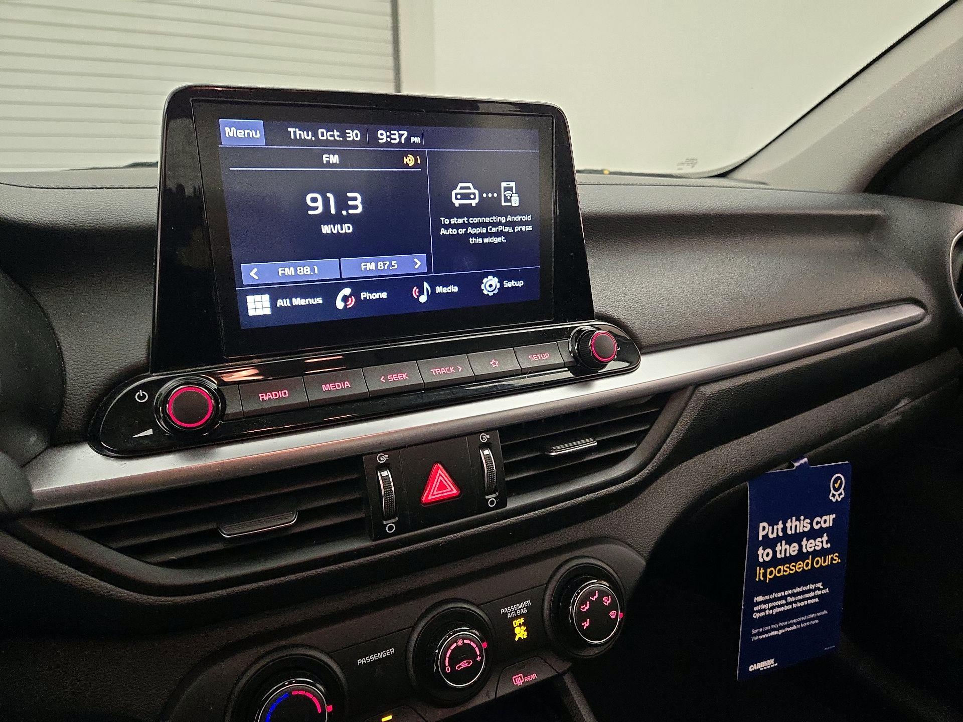 Thumbnail: 2022 Kia Forte - 15