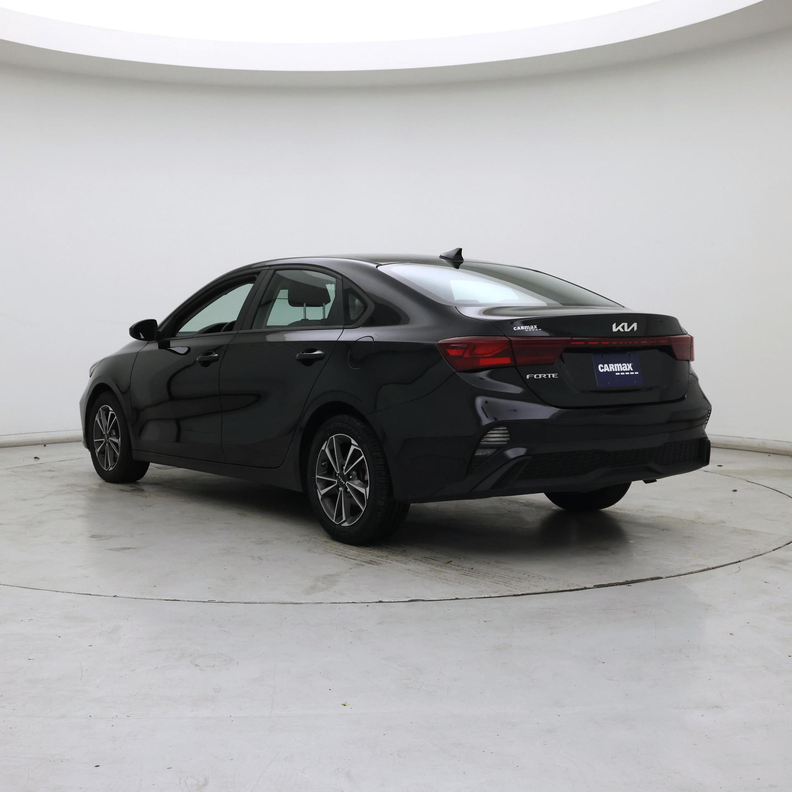 Thumbnail: 2022 Kia Forte - 2