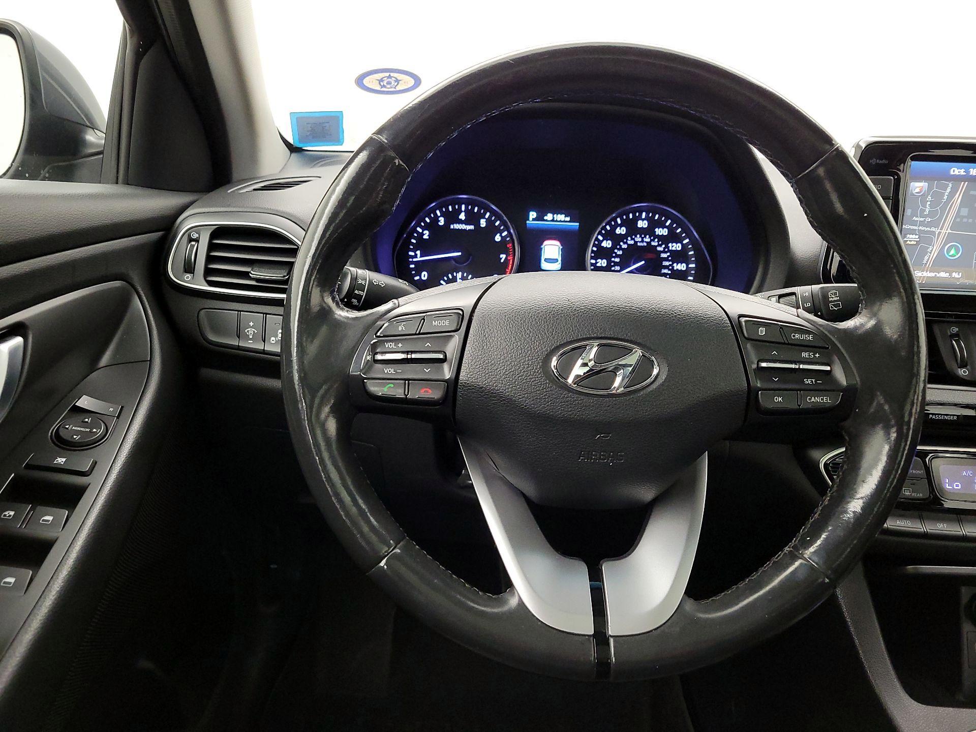 Thumbnail: 2018 Hyundai Elantra - 10