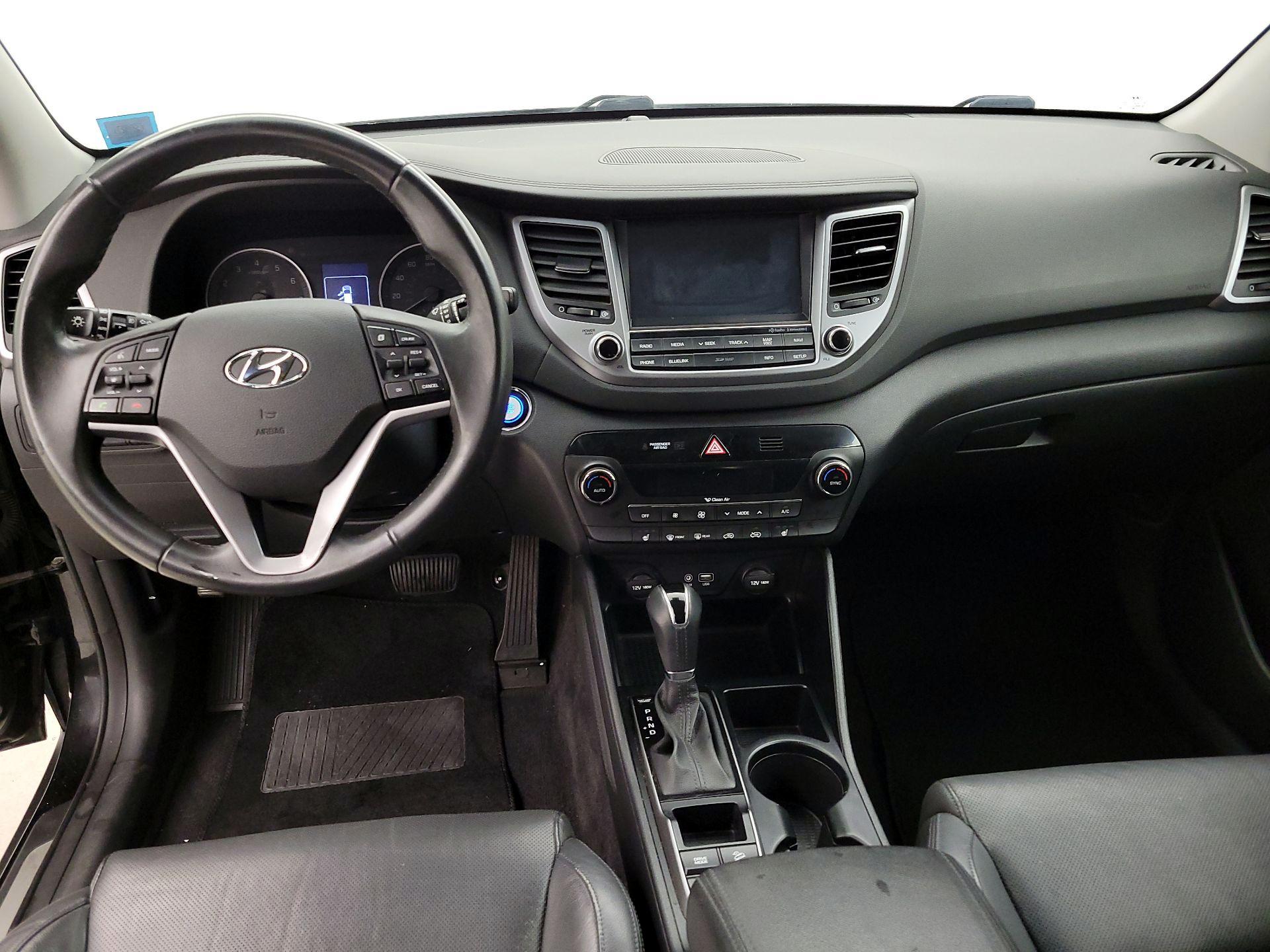 Thumbnail: 2016 Hyundai Tucson - 9