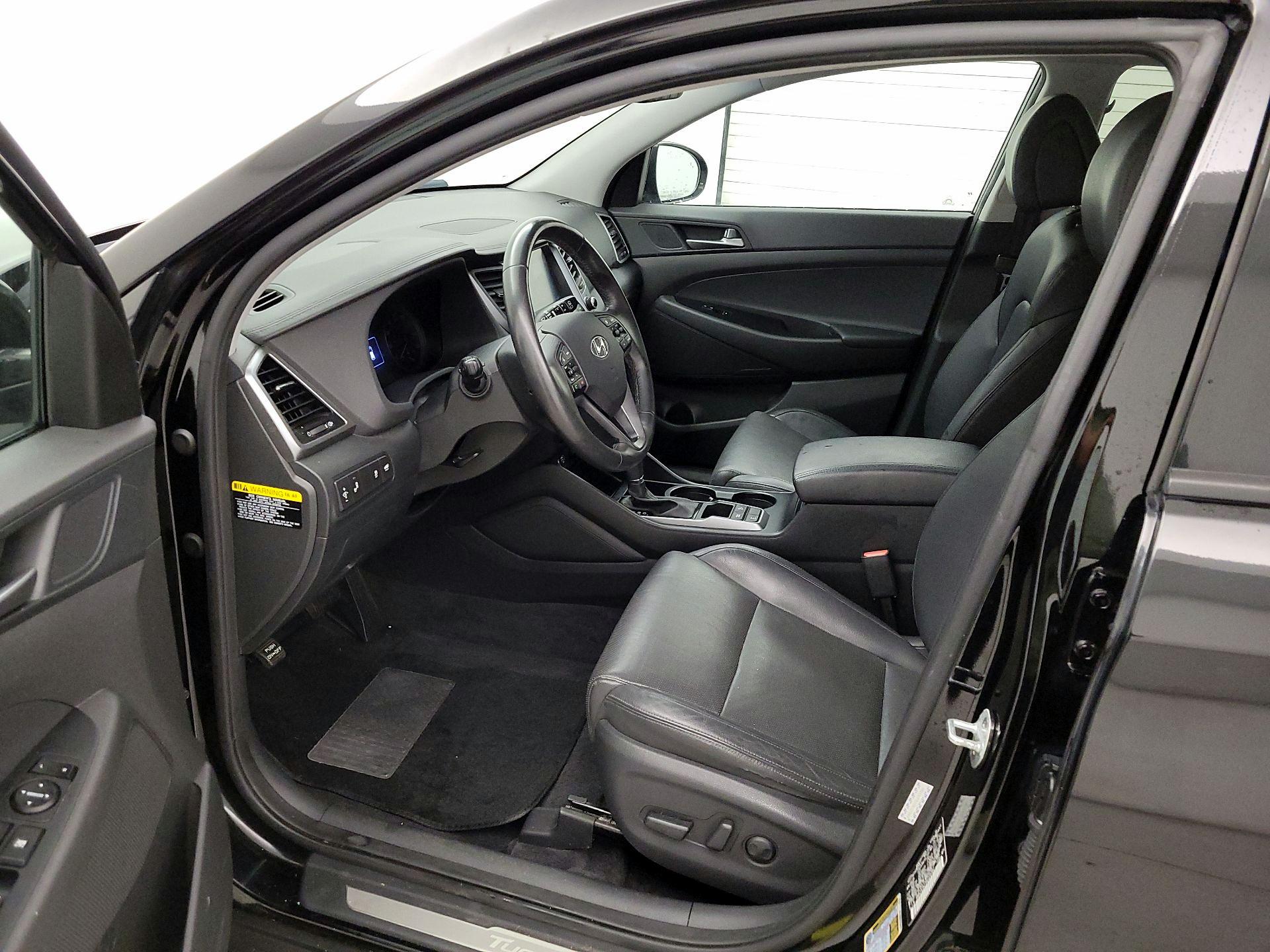 Thumbnail: 2016 Hyundai Tucson - 11