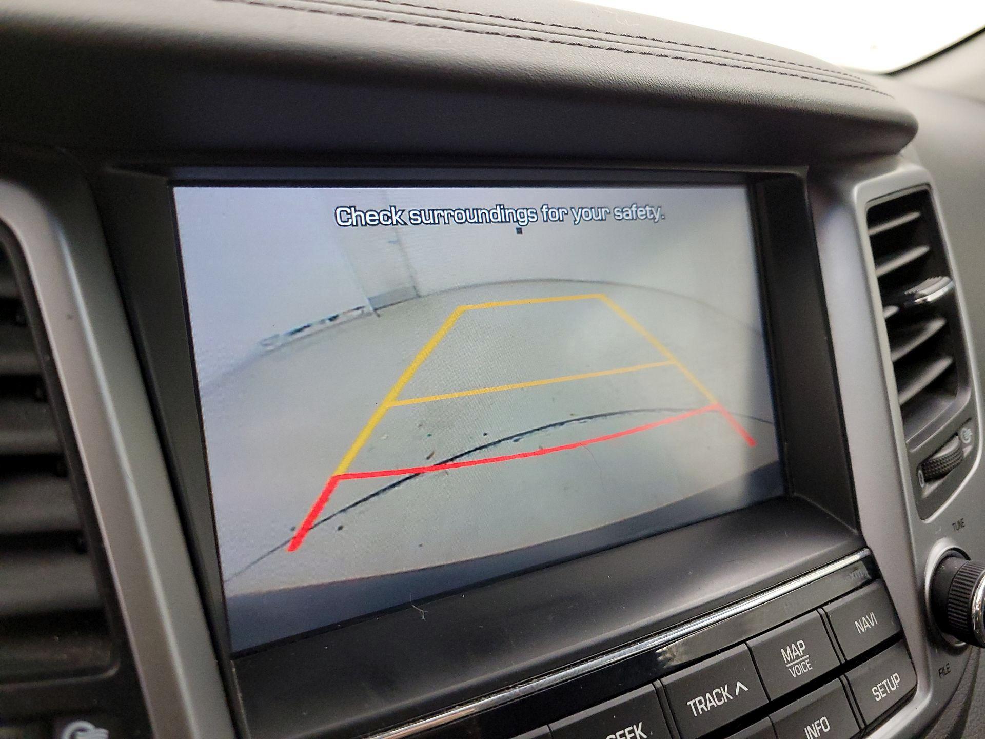 Thumbnail: 2016 Hyundai Tucson - 15