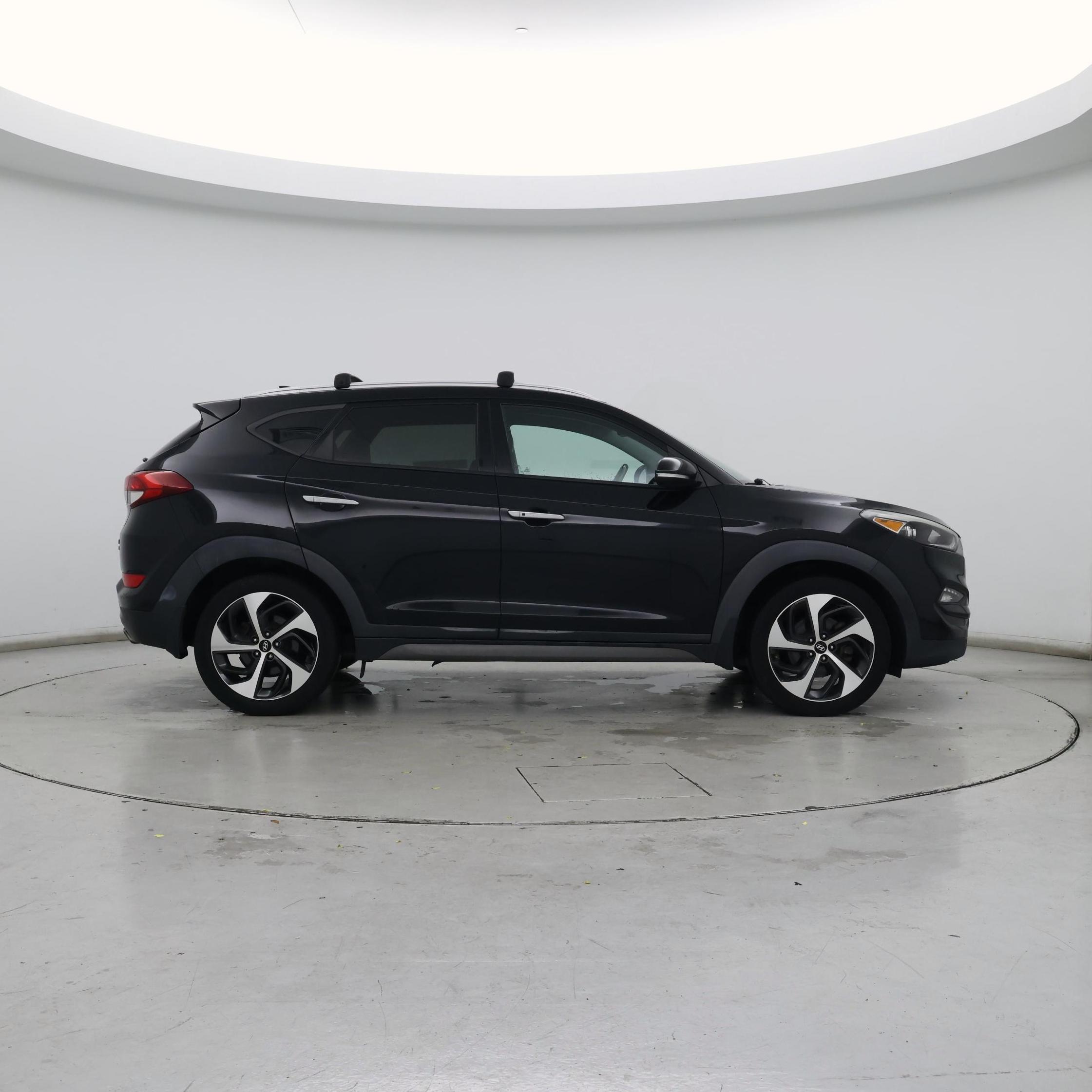 Thumbnail: 2016 Hyundai Tucson - 7