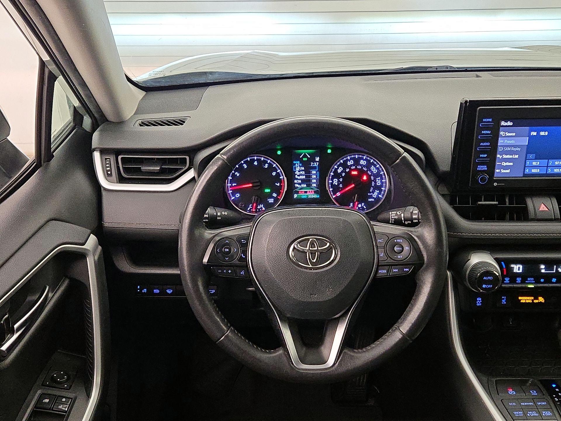 Thumbnail: 2021 Toyota RAV4 - 10