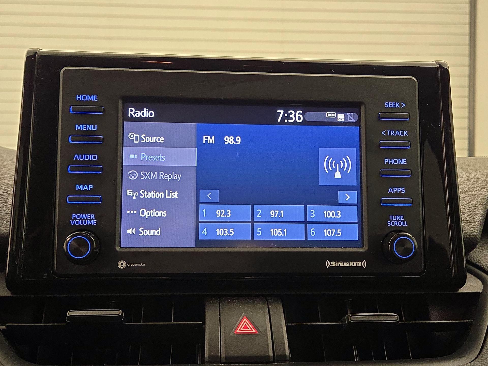 Thumbnail: 2021 Toyota RAV4 - 14