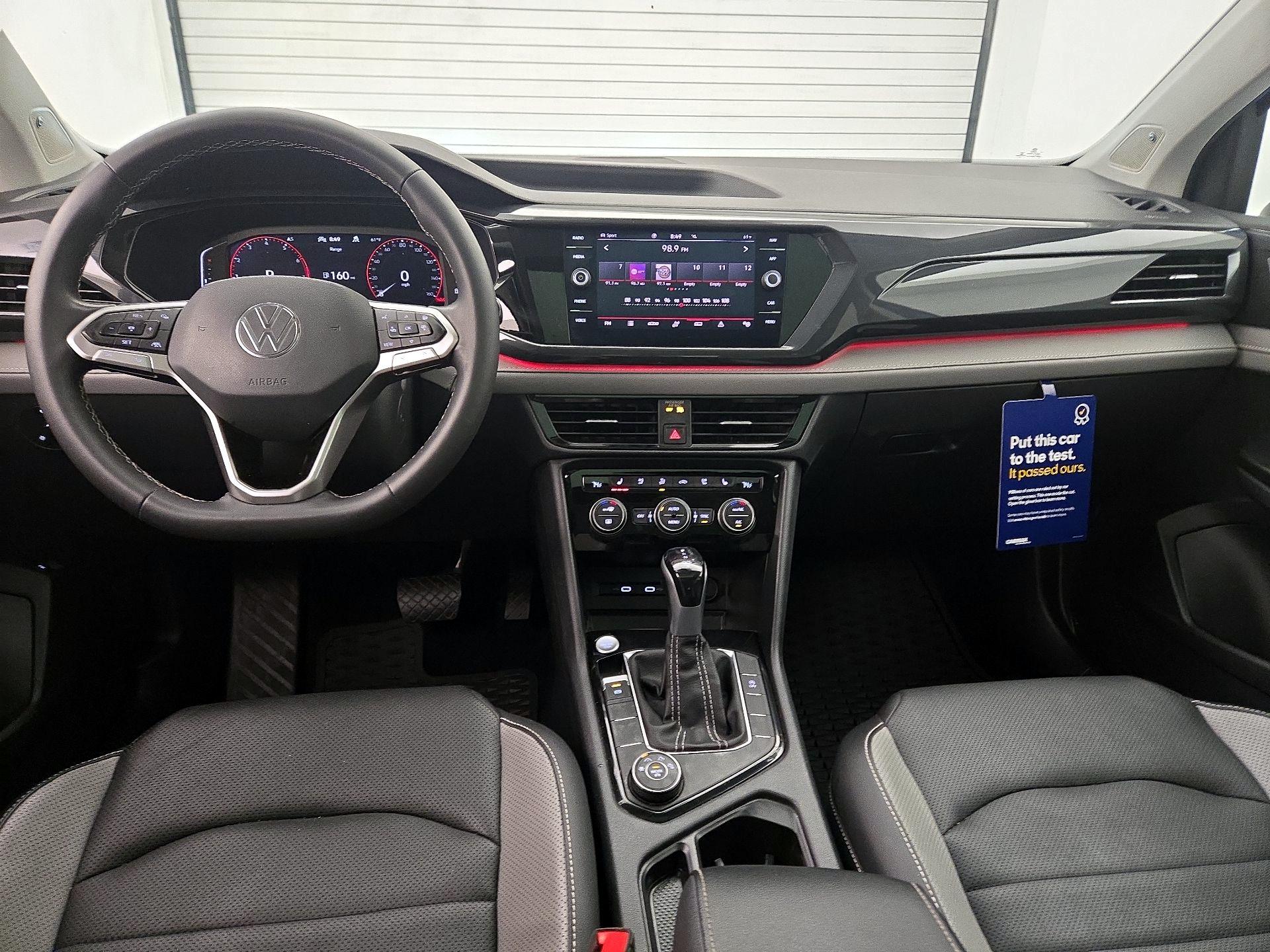 Thumbnail: 2022 Volkswagen Taos - 9