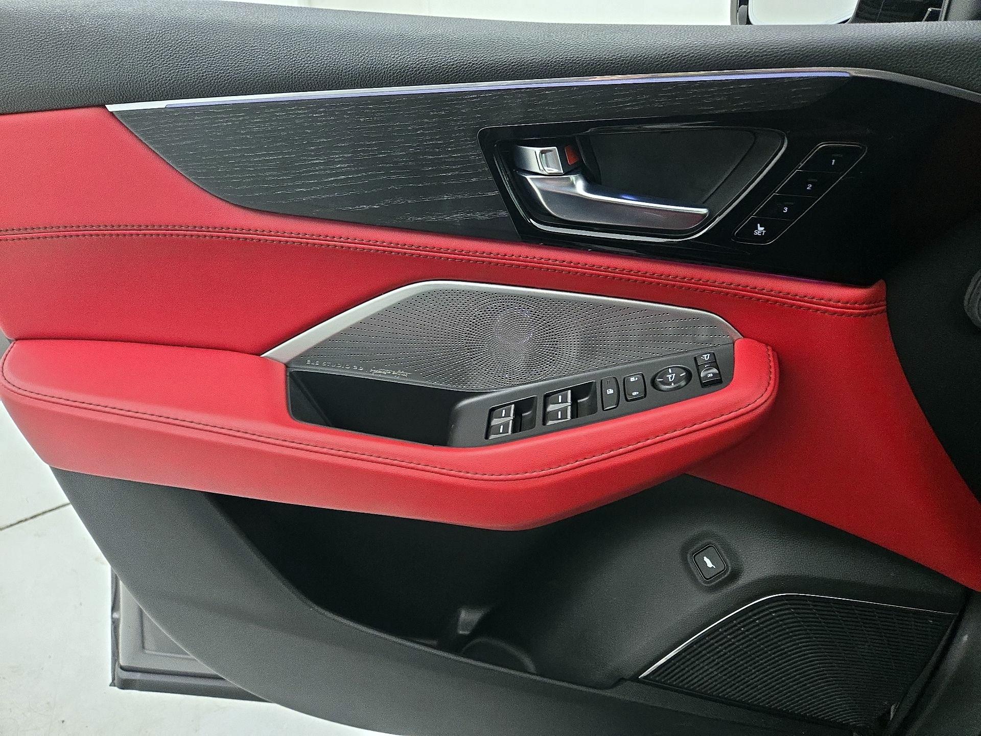 Thumbnail: 2022 Acura MDX - 12