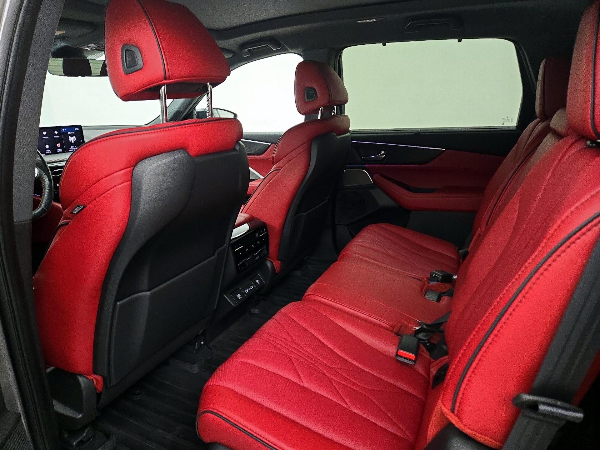 Thumbnail: 2022 Acura MDX - 19