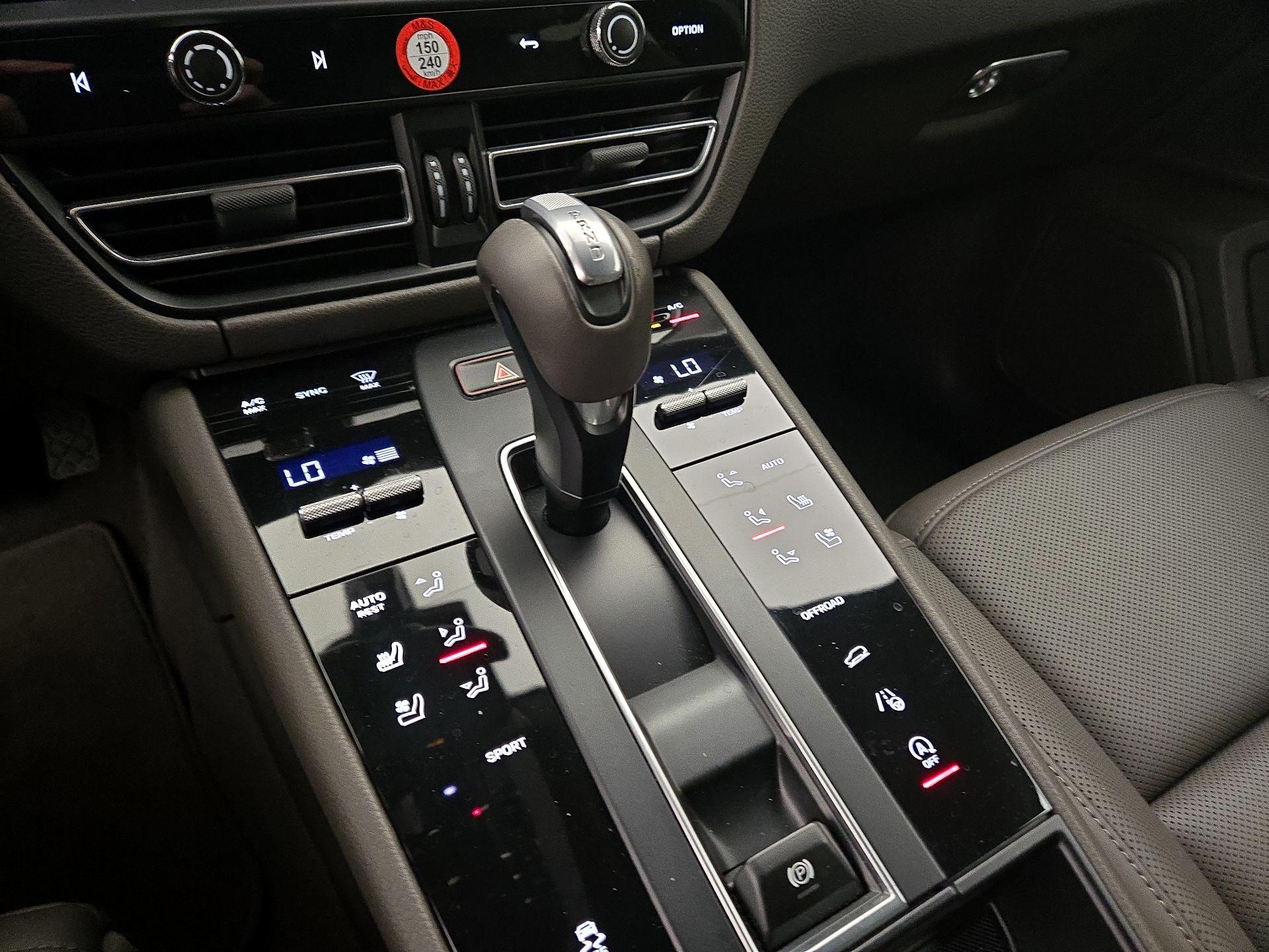 Thumbnail: 2023 Porsche Macan - 17